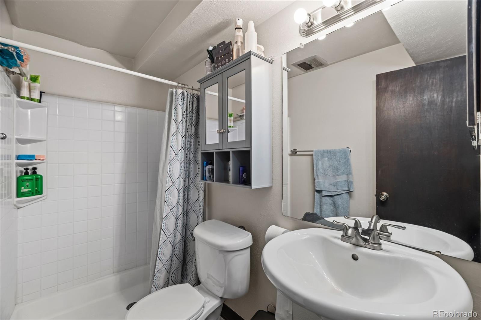 MLS Image #23 for 12009 e virginia place,aurora, Colorado