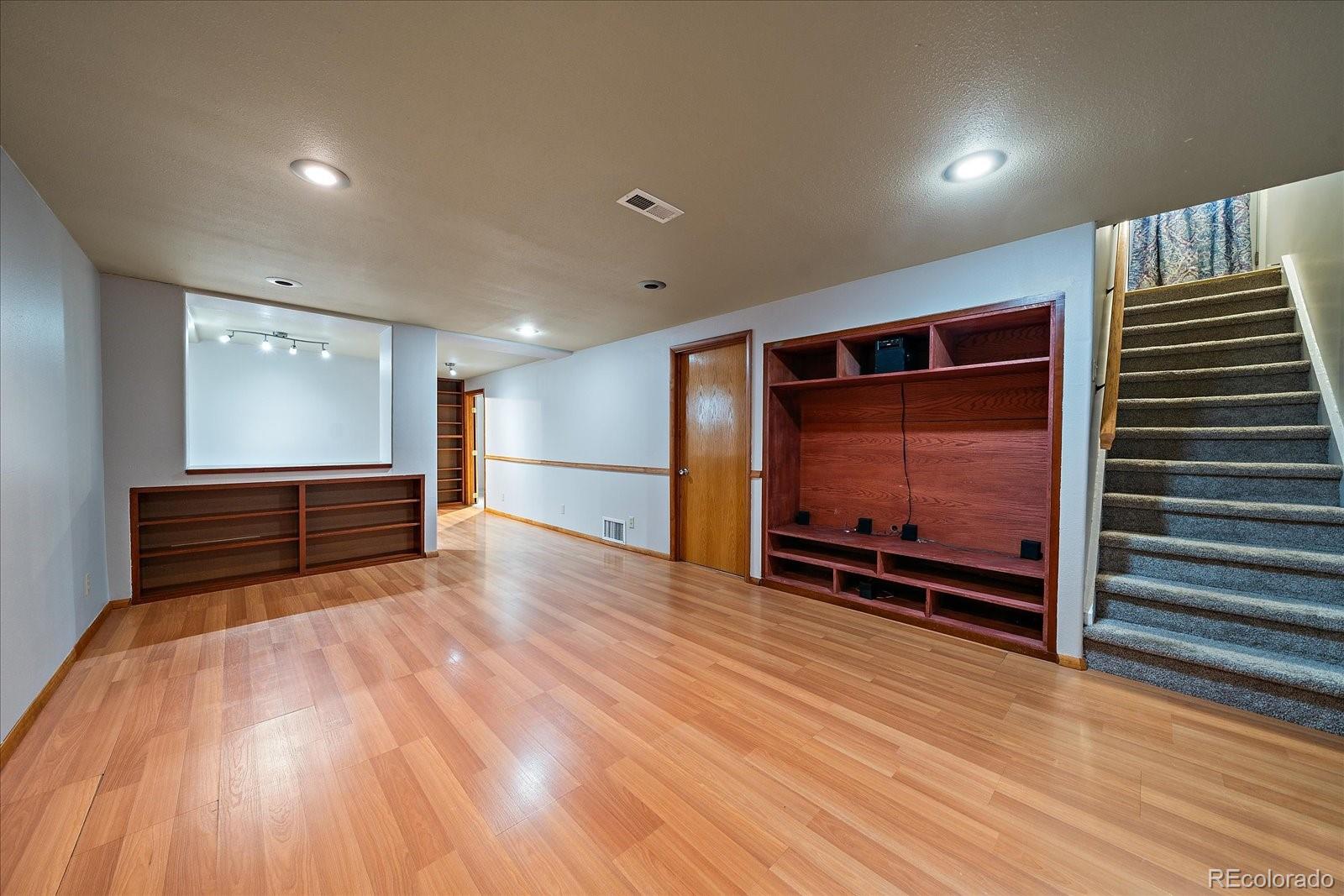 MLS Image #15 for 8282  navajo street,denver, Colorado