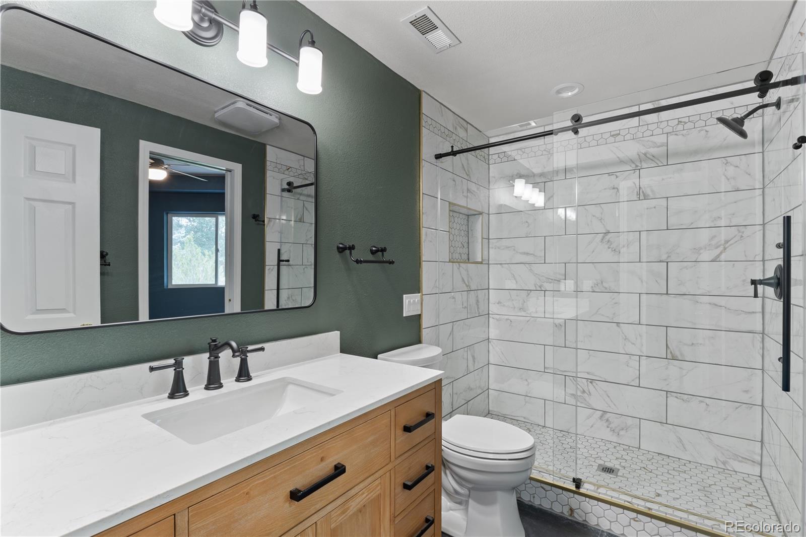 MLS Image #5 for 1136  vista oaks drive,colorado springs, Colorado