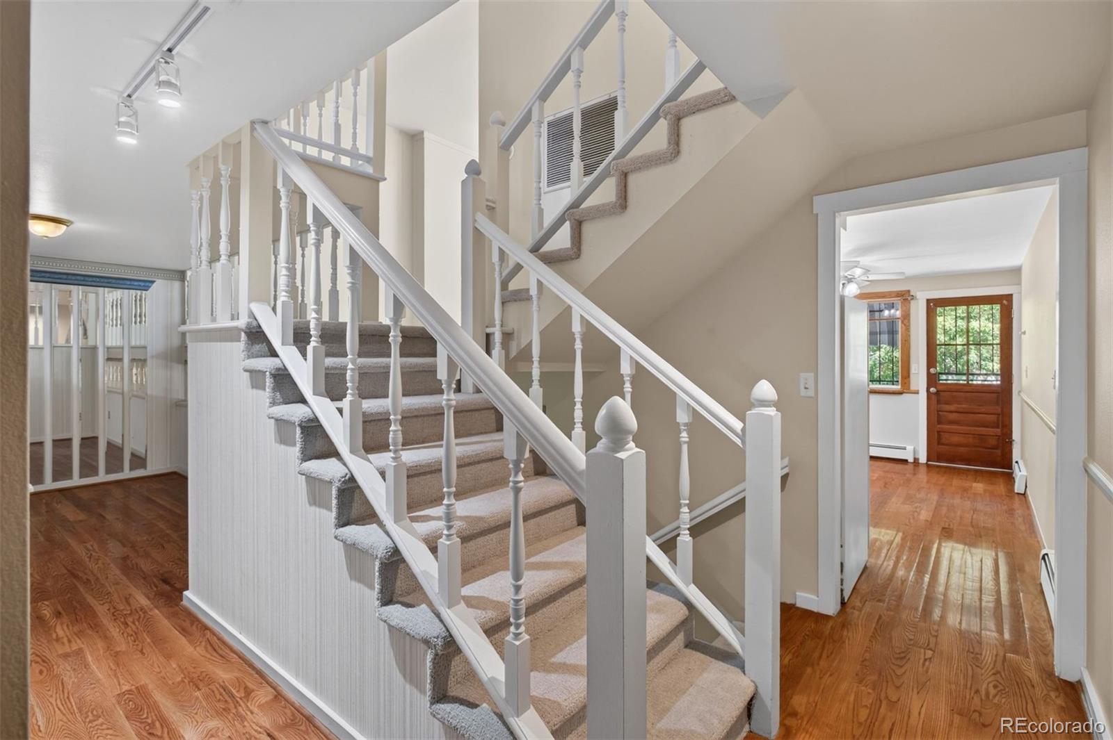 MLS Image #7 for 3576 s ivanhoe street,denver, Colorado