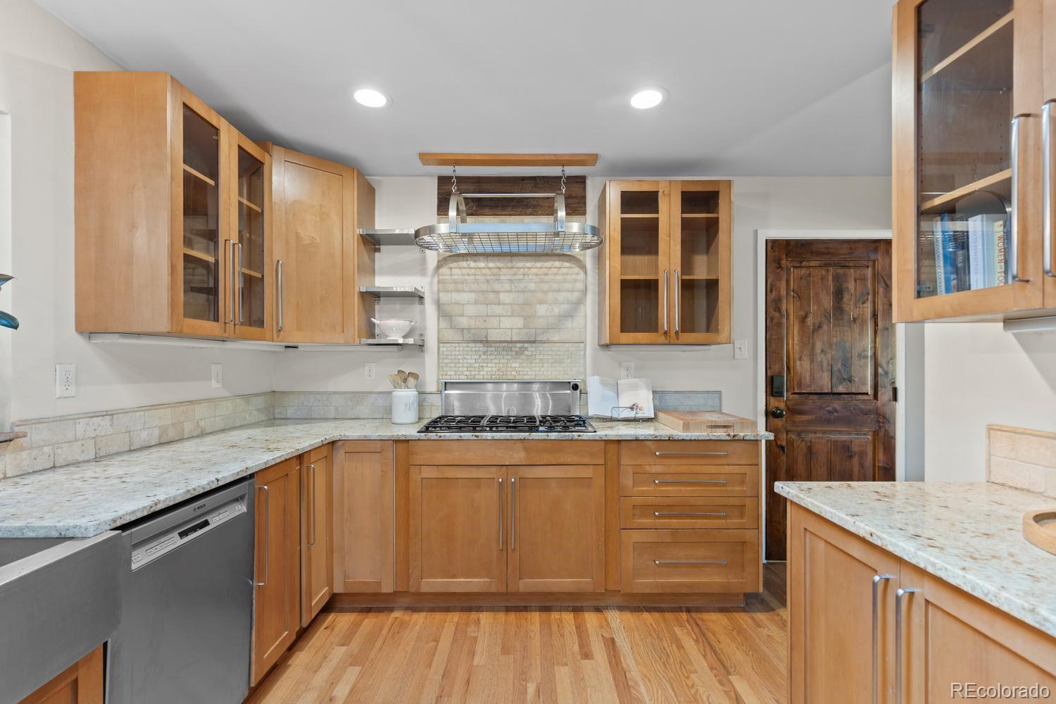 MLS Image #12 for 2933 s quitman street,denver, Colorado