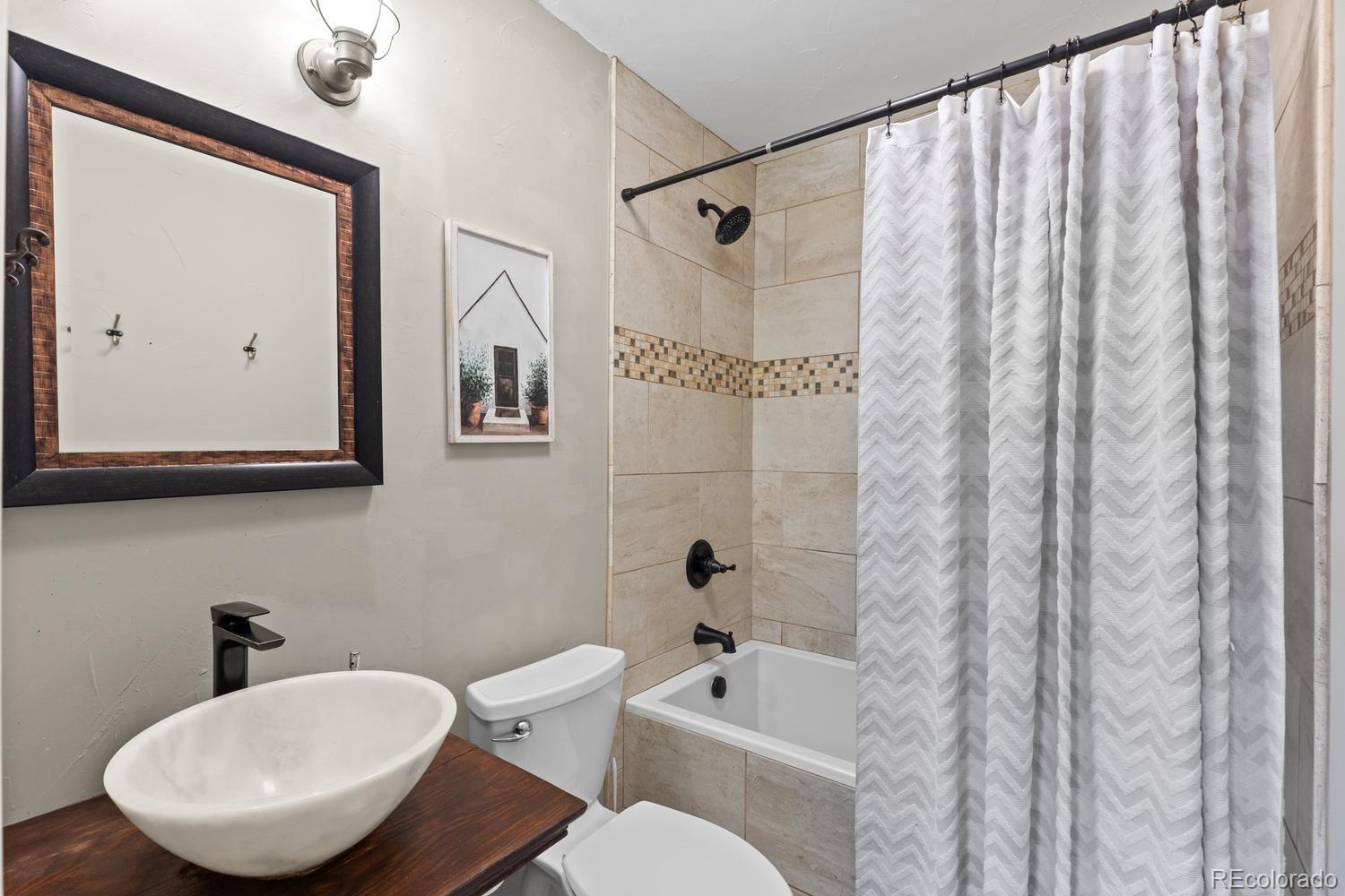 MLS Image #21 for 2933 s quitman street,denver, Colorado