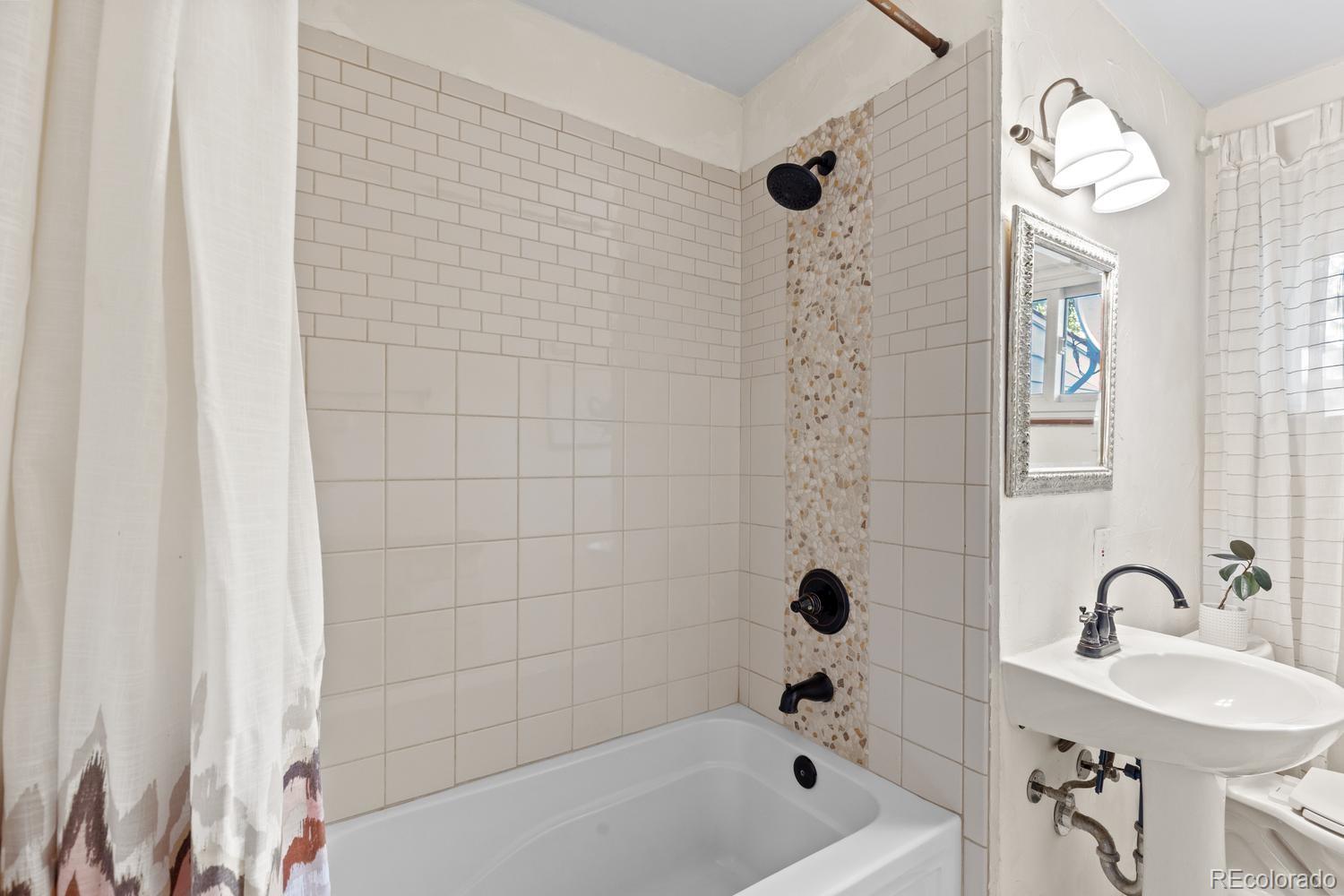 MLS Image #24 for 2933 s quitman street,denver, Colorado
