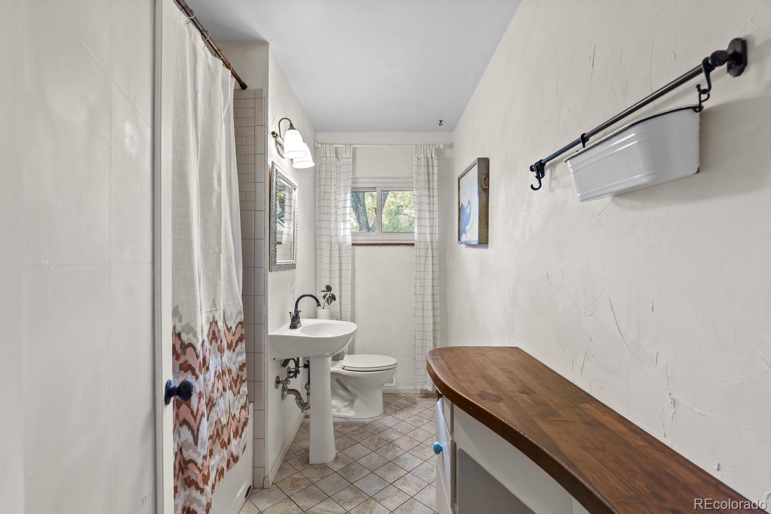 MLS Image #25 for 2933 s quitman street,denver, Colorado