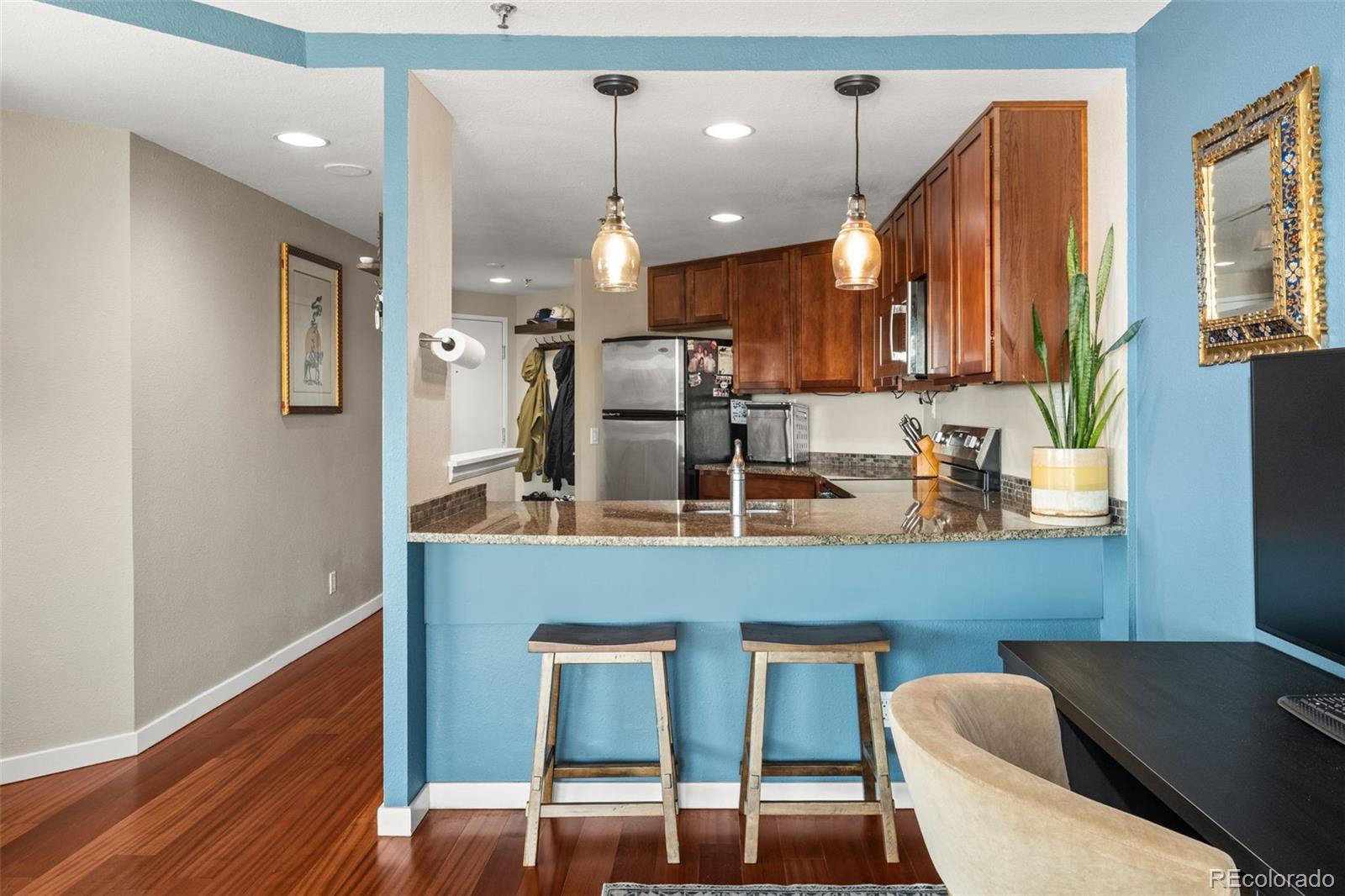 MLS Image #14 for 100  park avenue,denver, Colorado