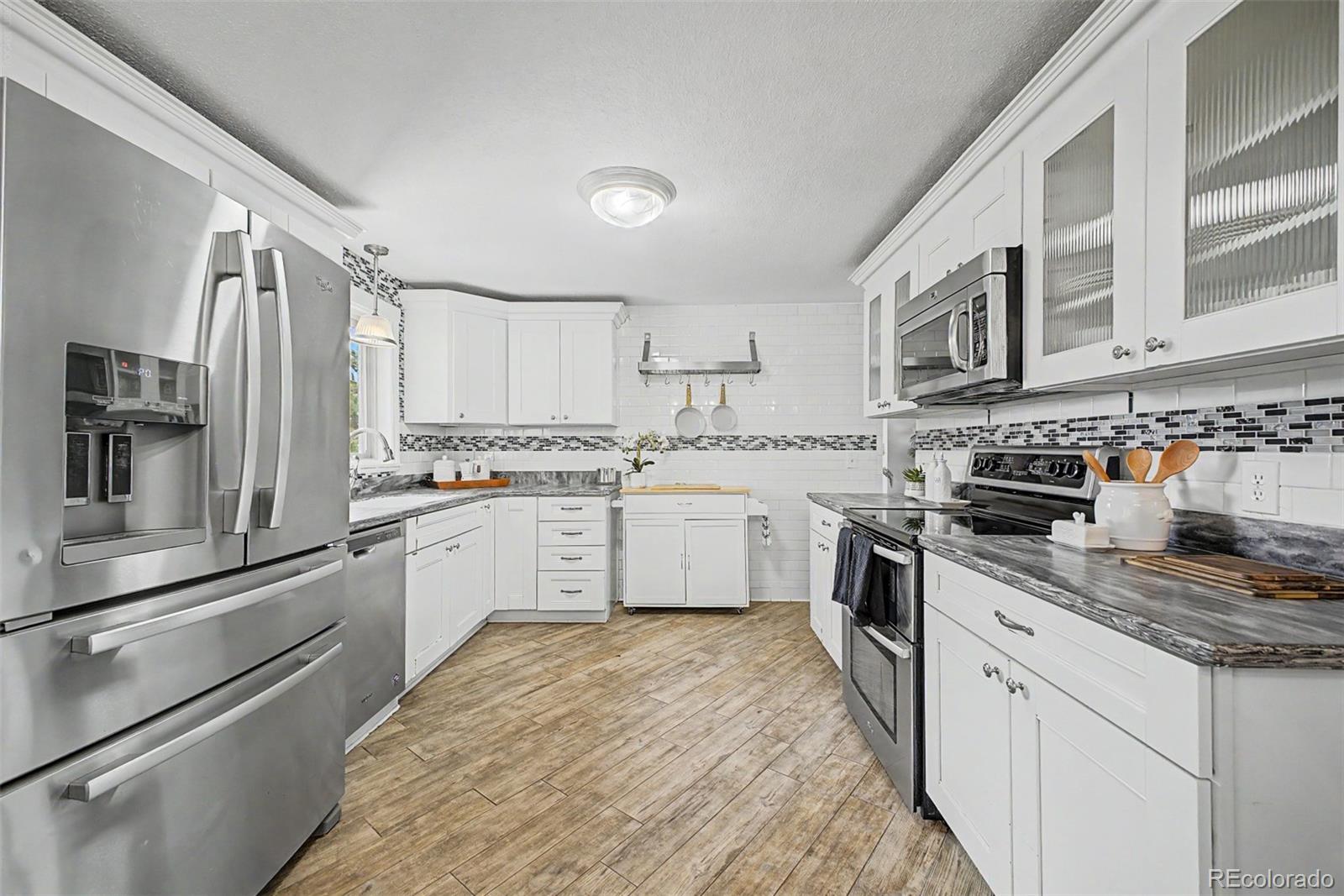 MLS Image #11 for 945 e 10th avenue,broomfield, Colorado