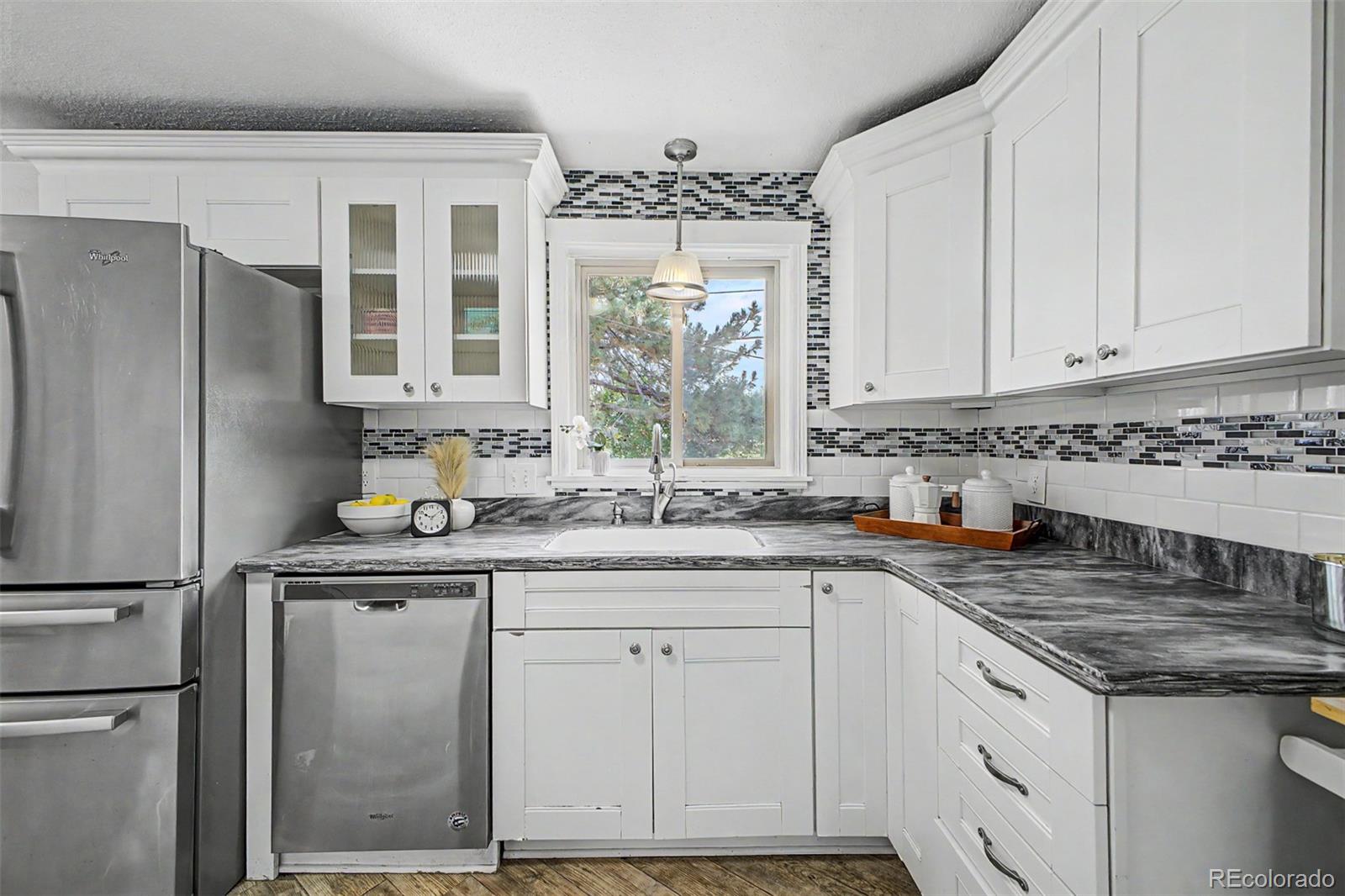 MLS Image #12 for 945 e 10th avenue,broomfield, Colorado