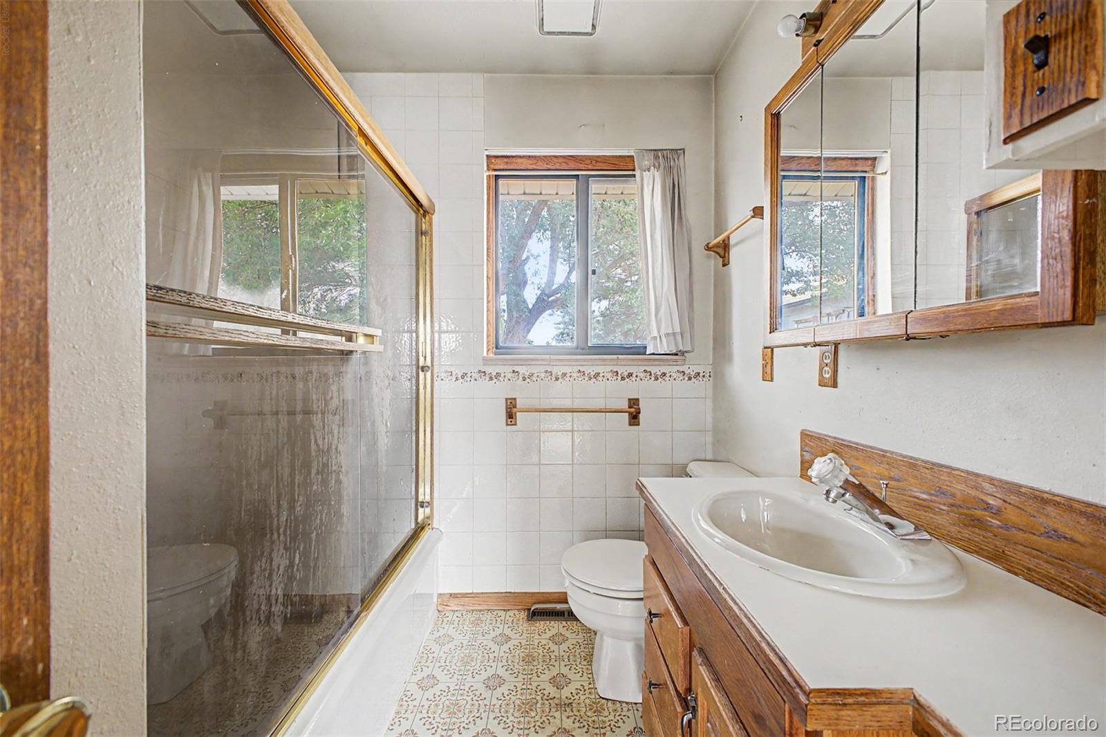 MLS Image #20 for 9921 w 54th avenue,arvada, Colorado