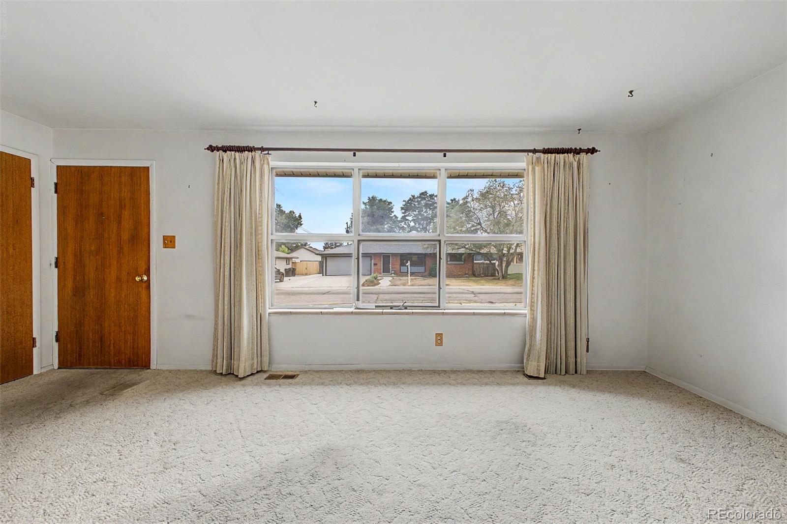 MLS Image #8 for 9921 w 54th avenue,arvada, Colorado
