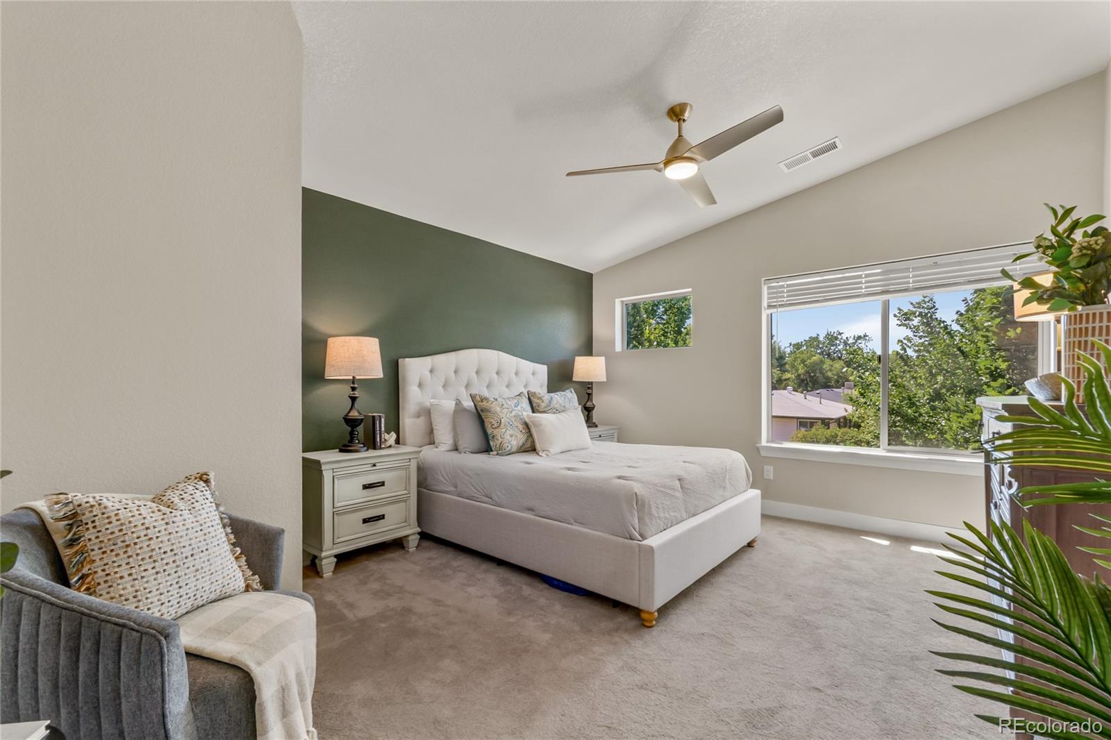 MLS Image #13 for 11377 e 25th avenue,aurora, Colorado