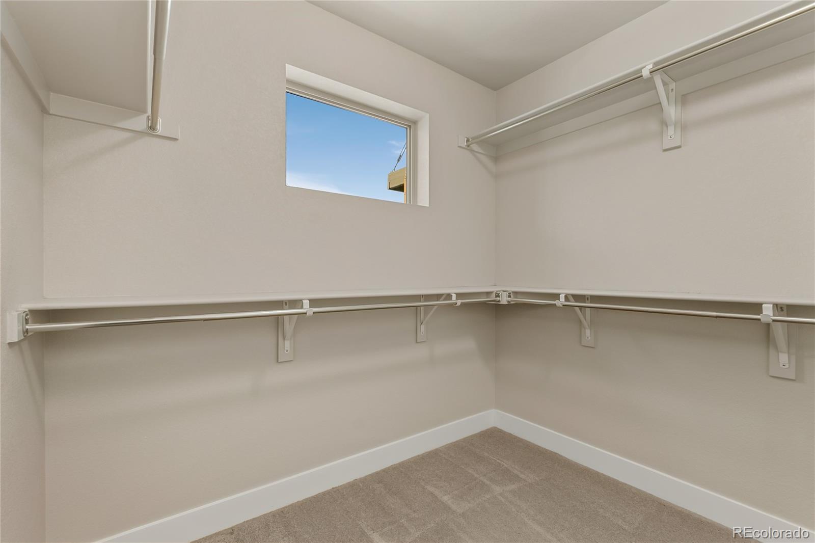 MLS Image #19 for 11377 e 25th avenue,aurora, Colorado