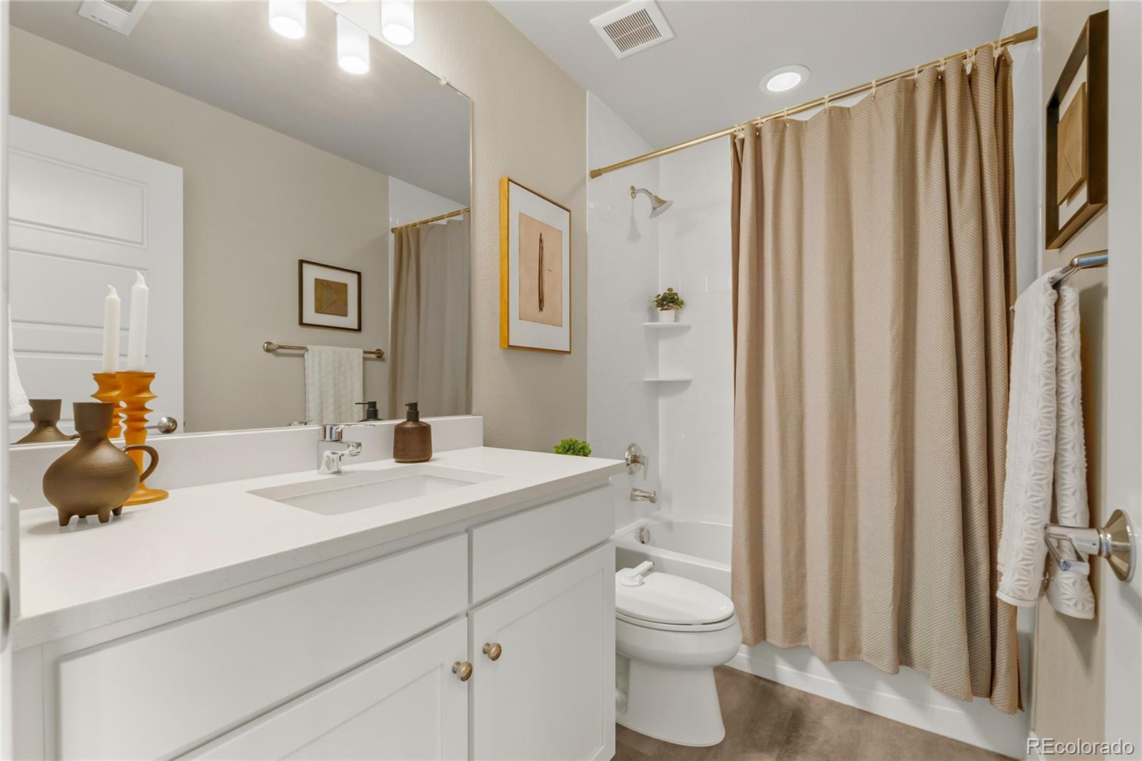 MLS Image #21 for 11377 e 25th avenue,aurora, Colorado
