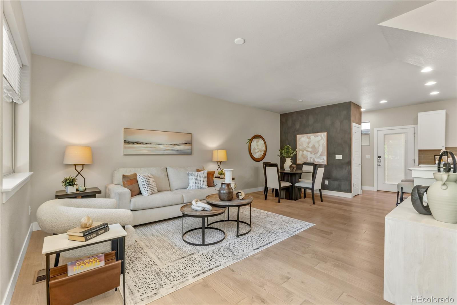MLS Image #3 for 11377 e 25th avenue,aurora, Colorado