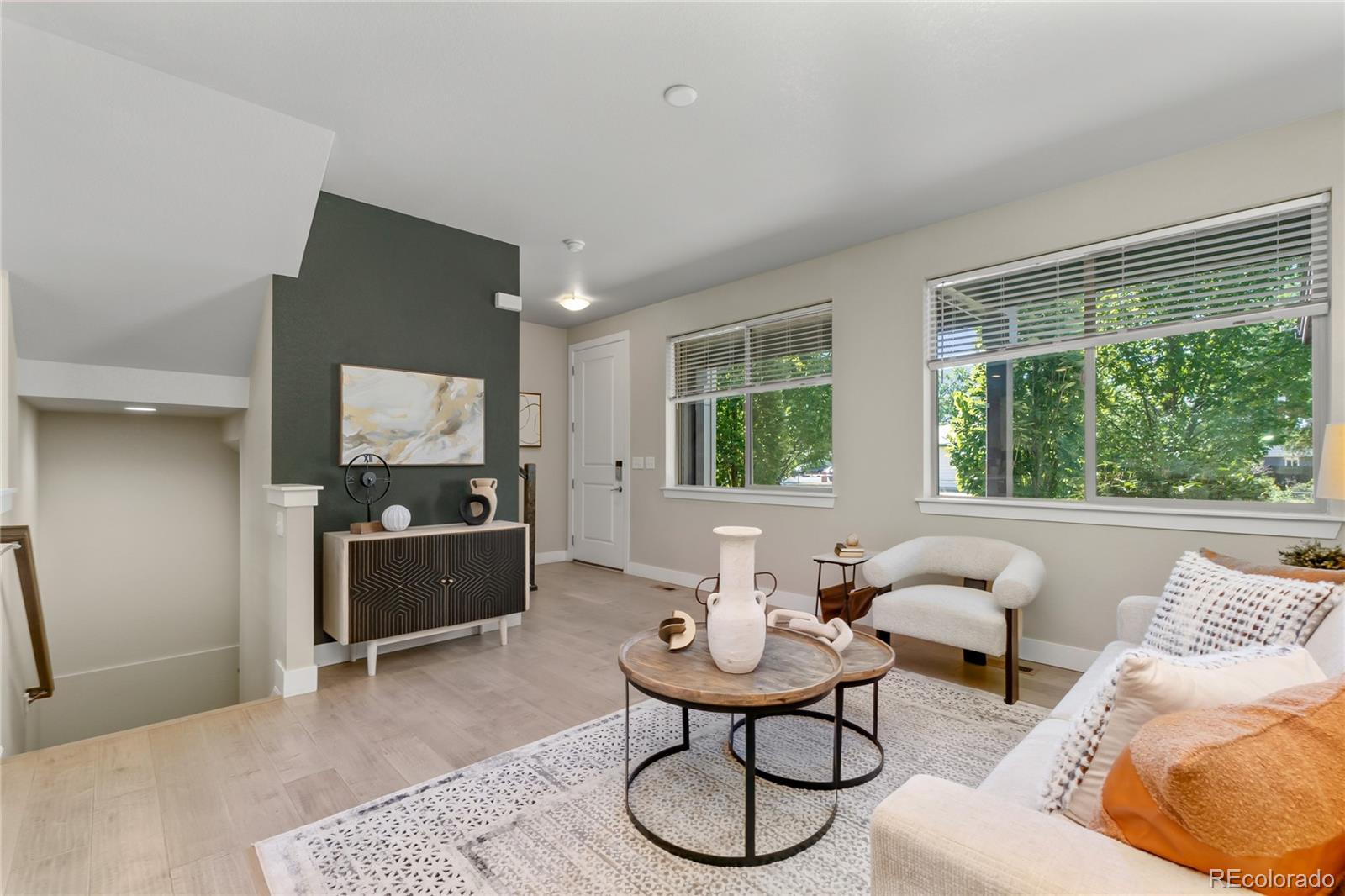 MLS Image #5 for 11377 e 25th avenue,aurora, Colorado