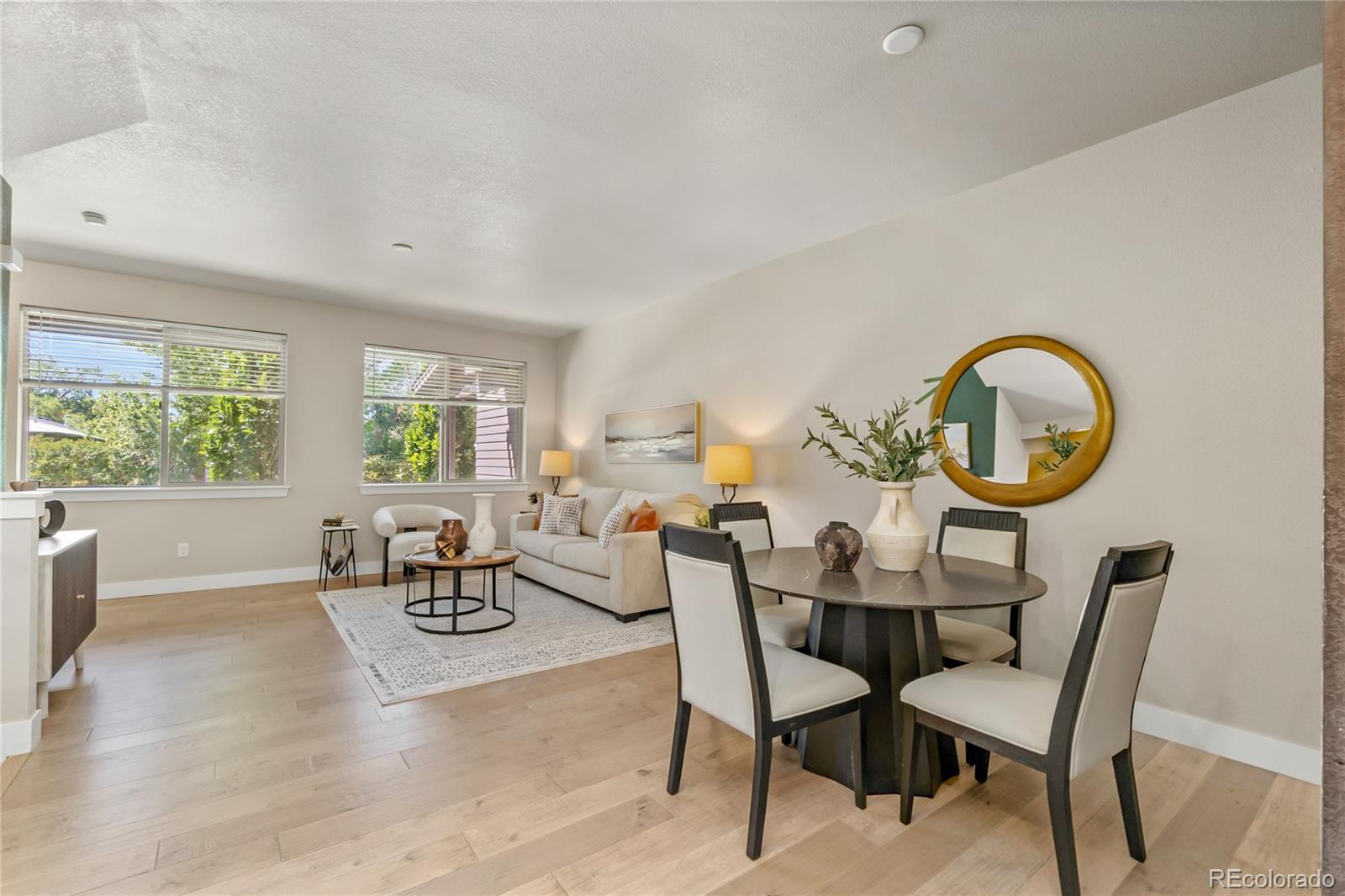 MLS Image #9 for 11377 e 25th avenue,aurora, Colorado