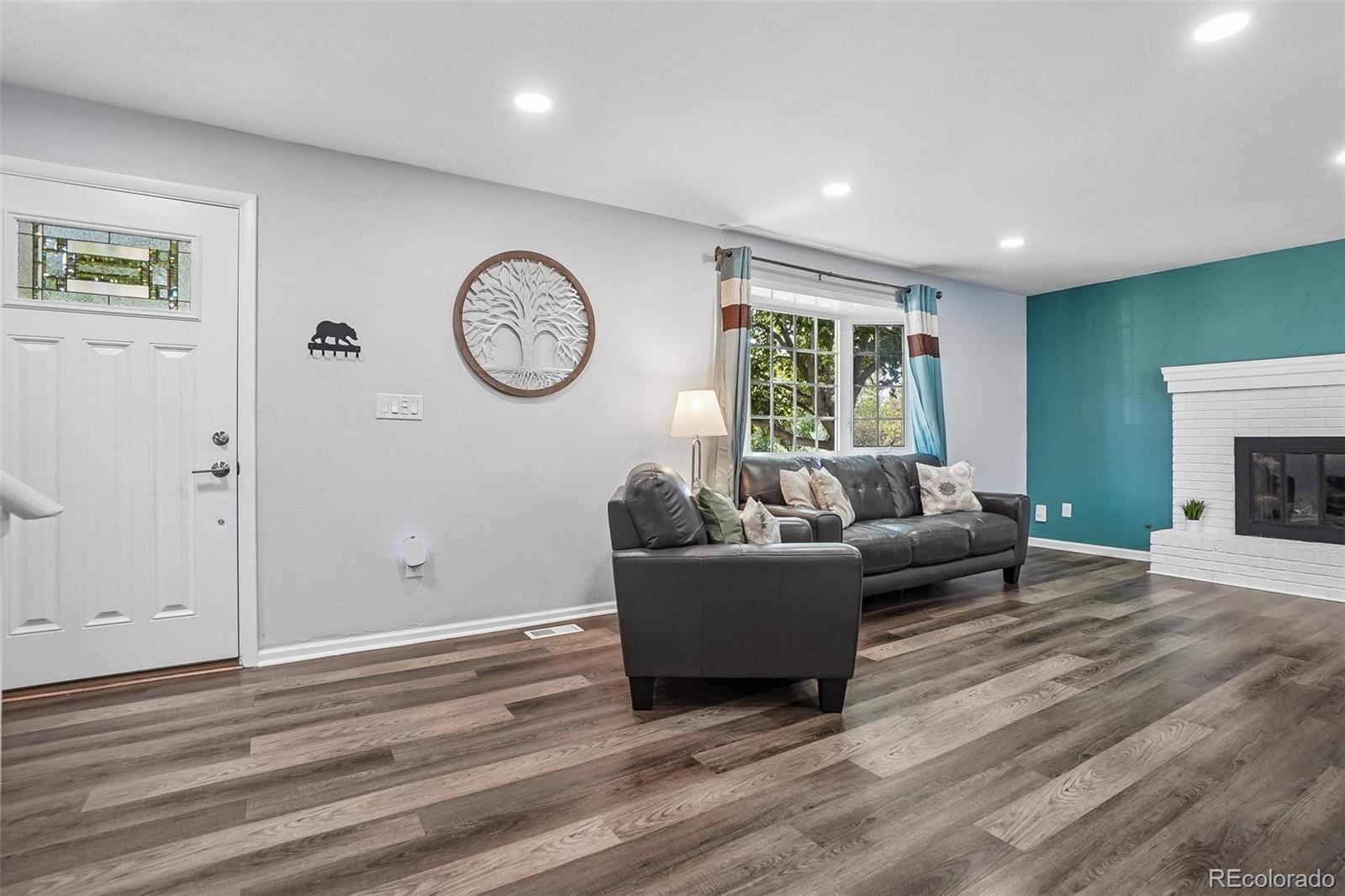 MLS Image #3 for 1635  hartley court,longmont, Colorado