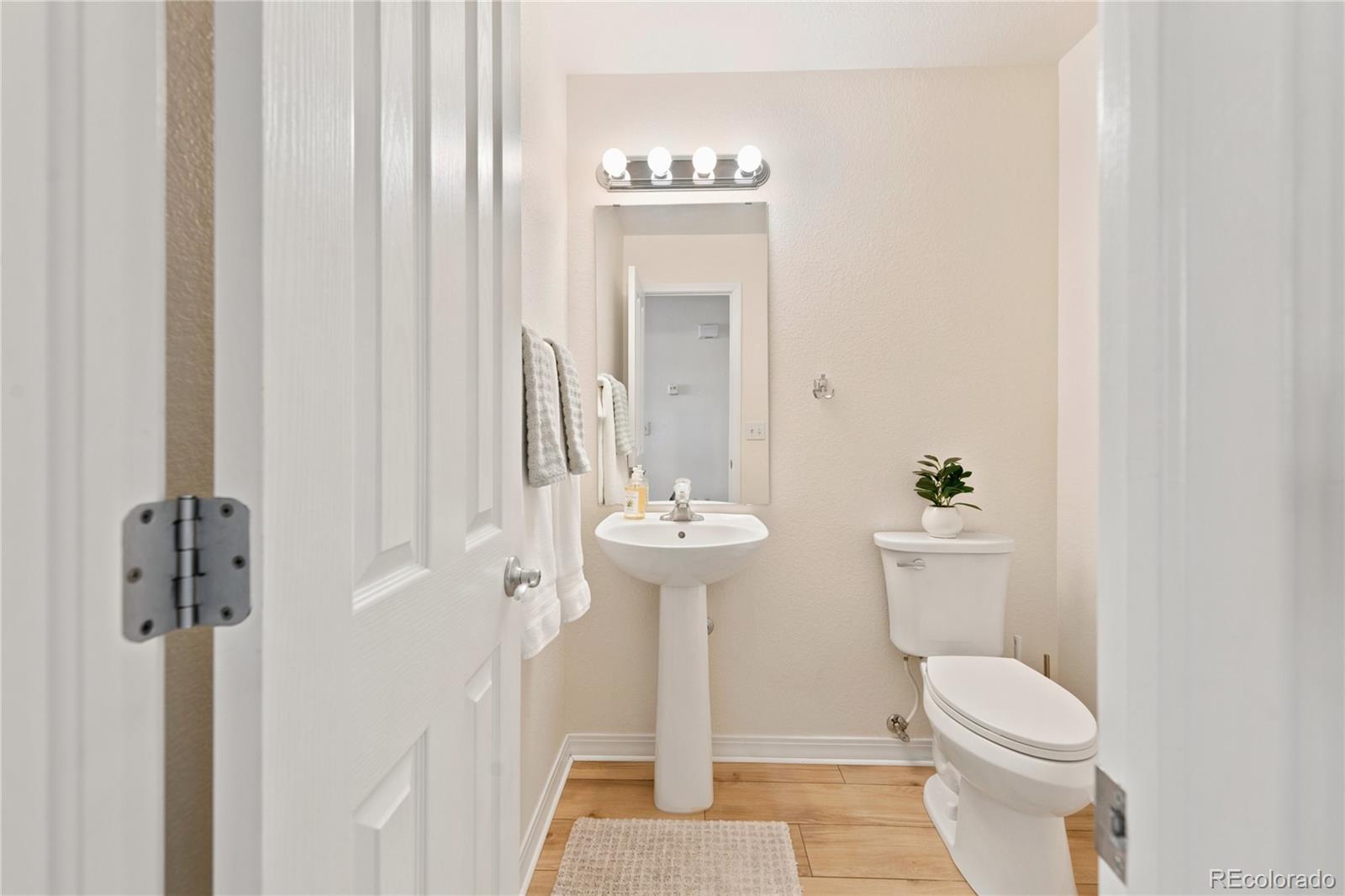MLS Image #11 for 13279  holly street,thornton, Colorado