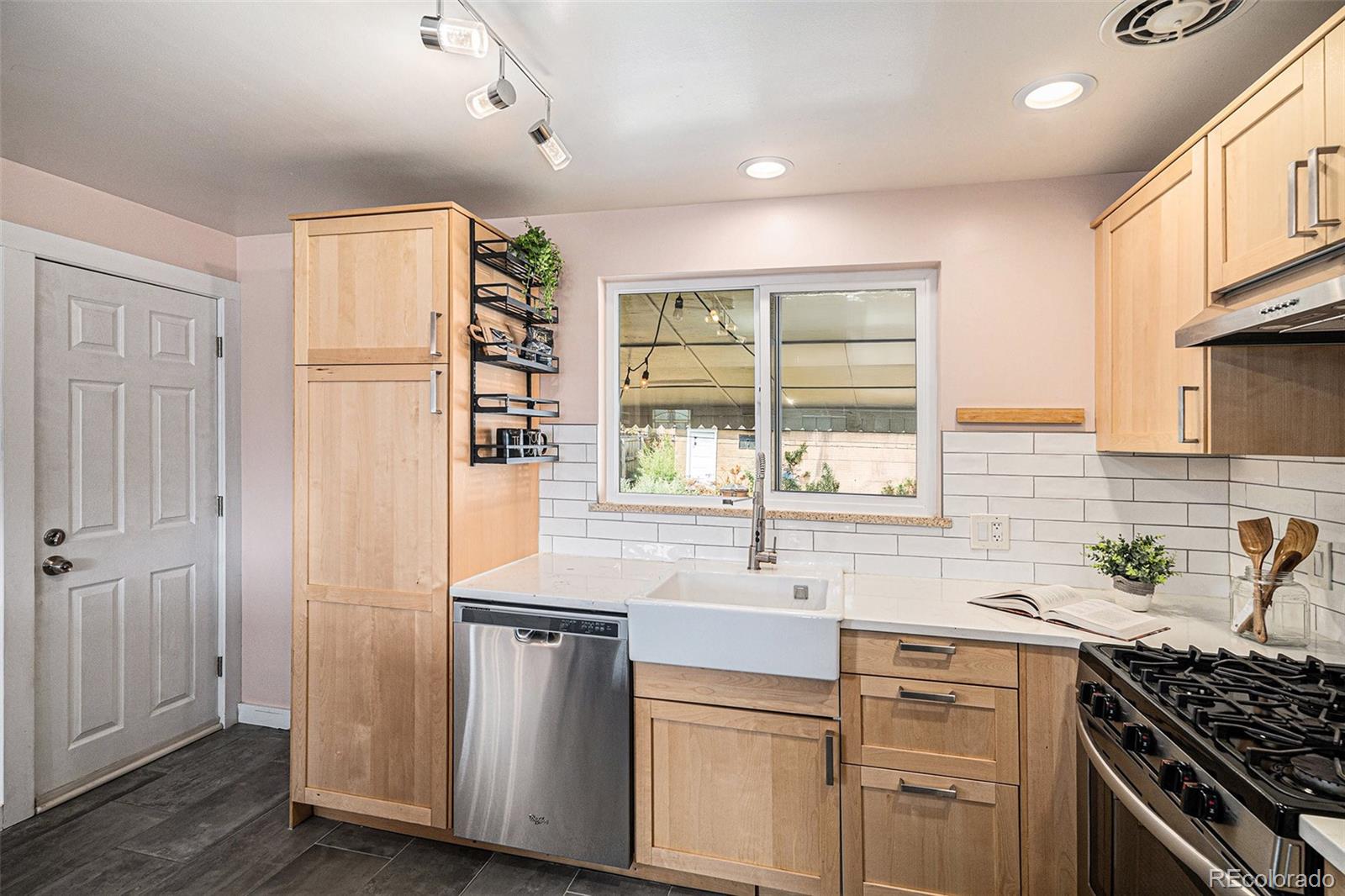 MLS Image #10 for 5445  vallejo street,denver, Colorado