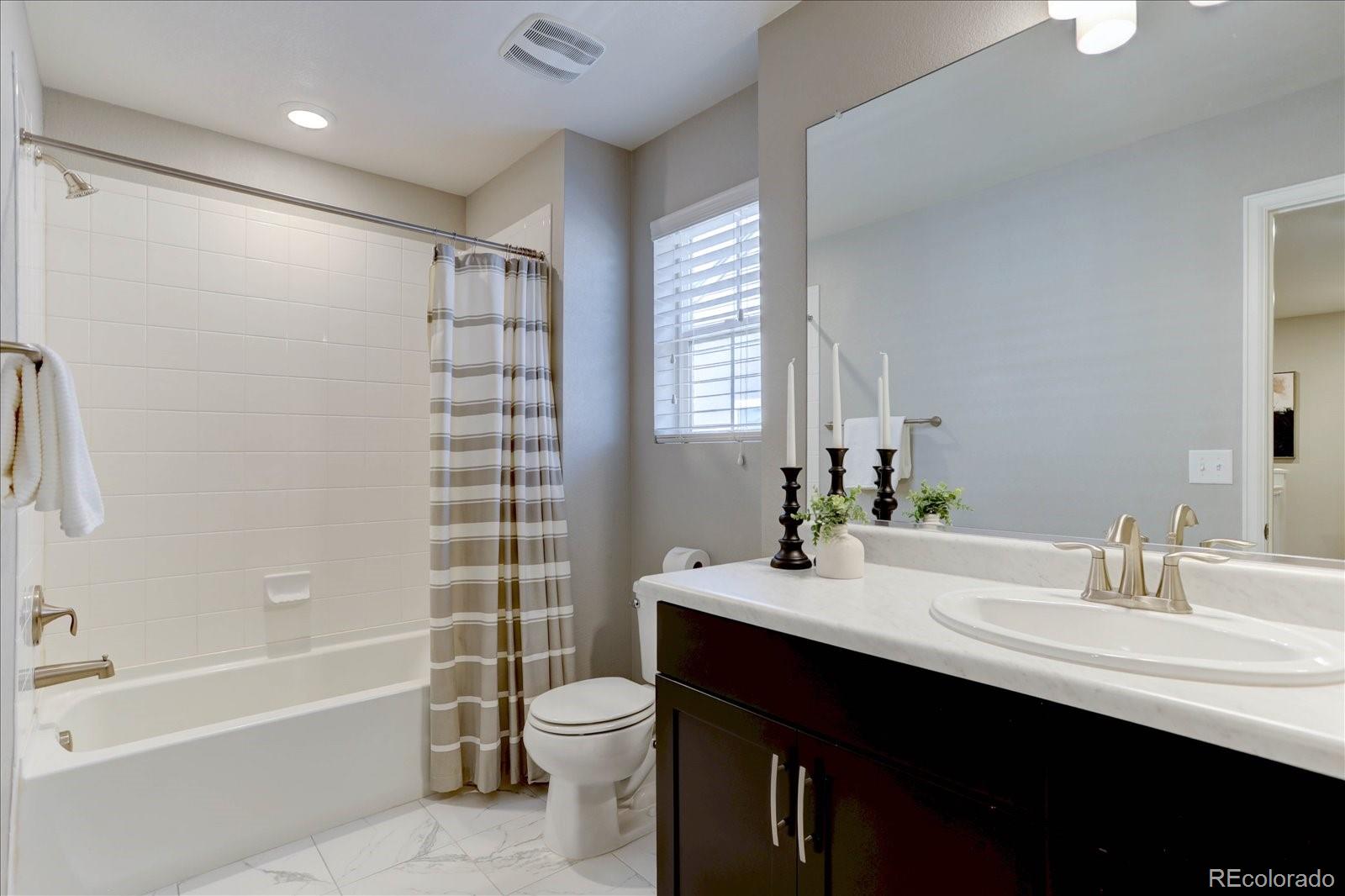 MLS Image #16 for 11279 e 25th drive,aurora, Colorado