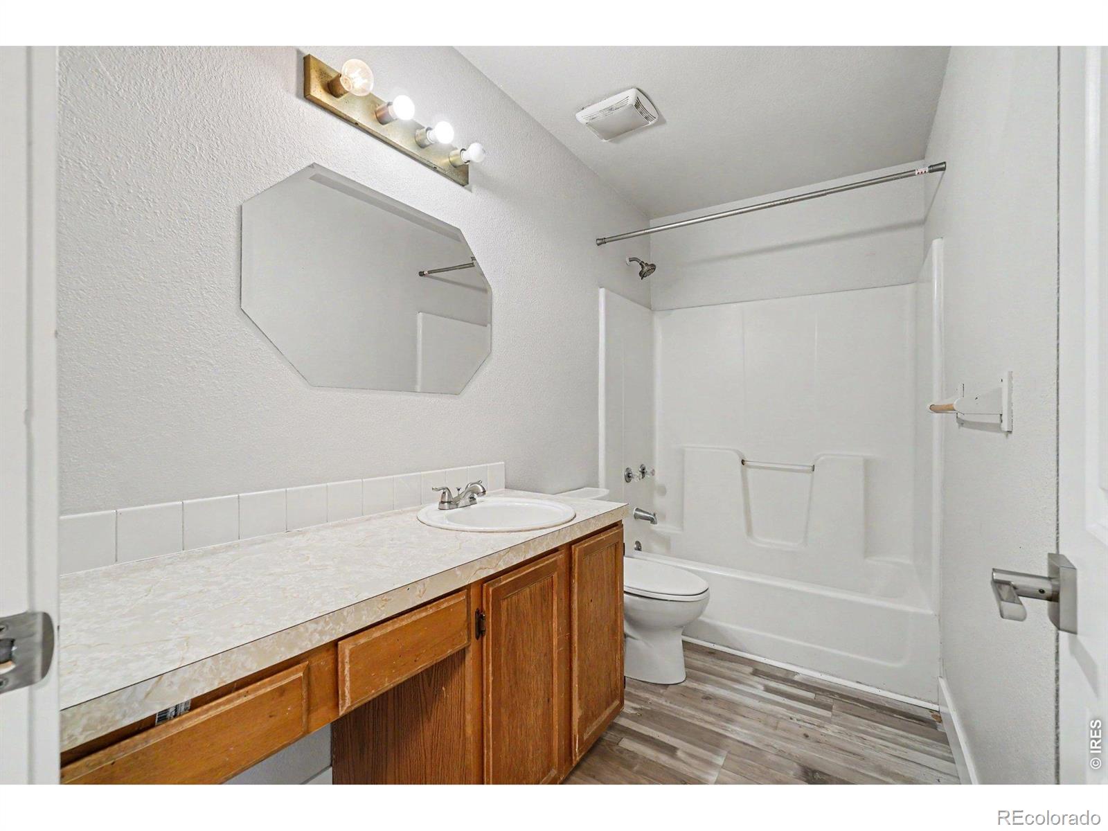 MLS Image #17 for 1065 e 5th street,loveland, Colorado