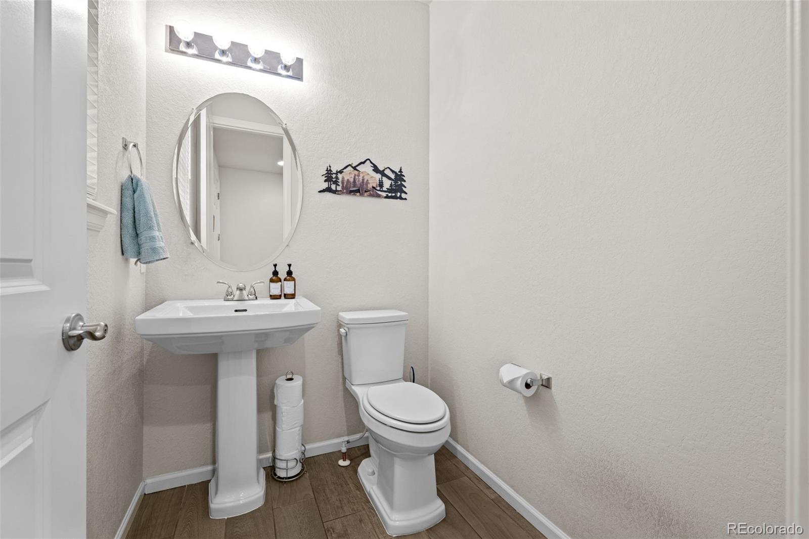 MLS Image #18 for 22250 e mansfield place,aurora, Colorado