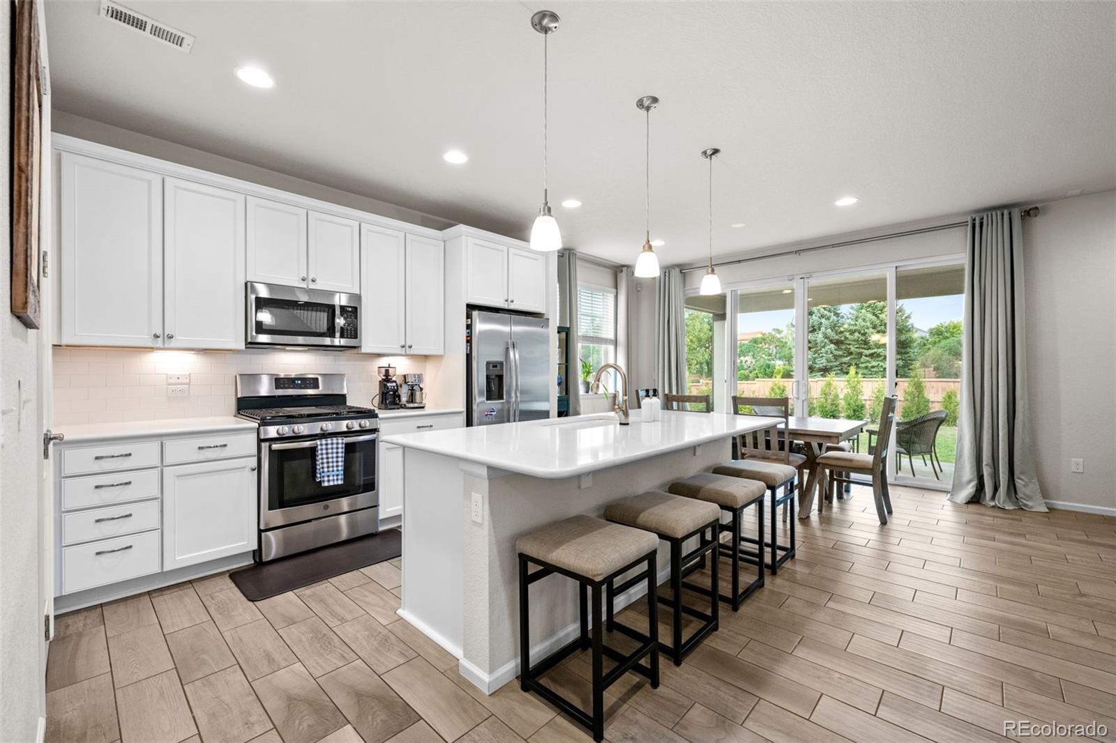 MLS Image #4 for 22250 e mansfield place,aurora, Colorado