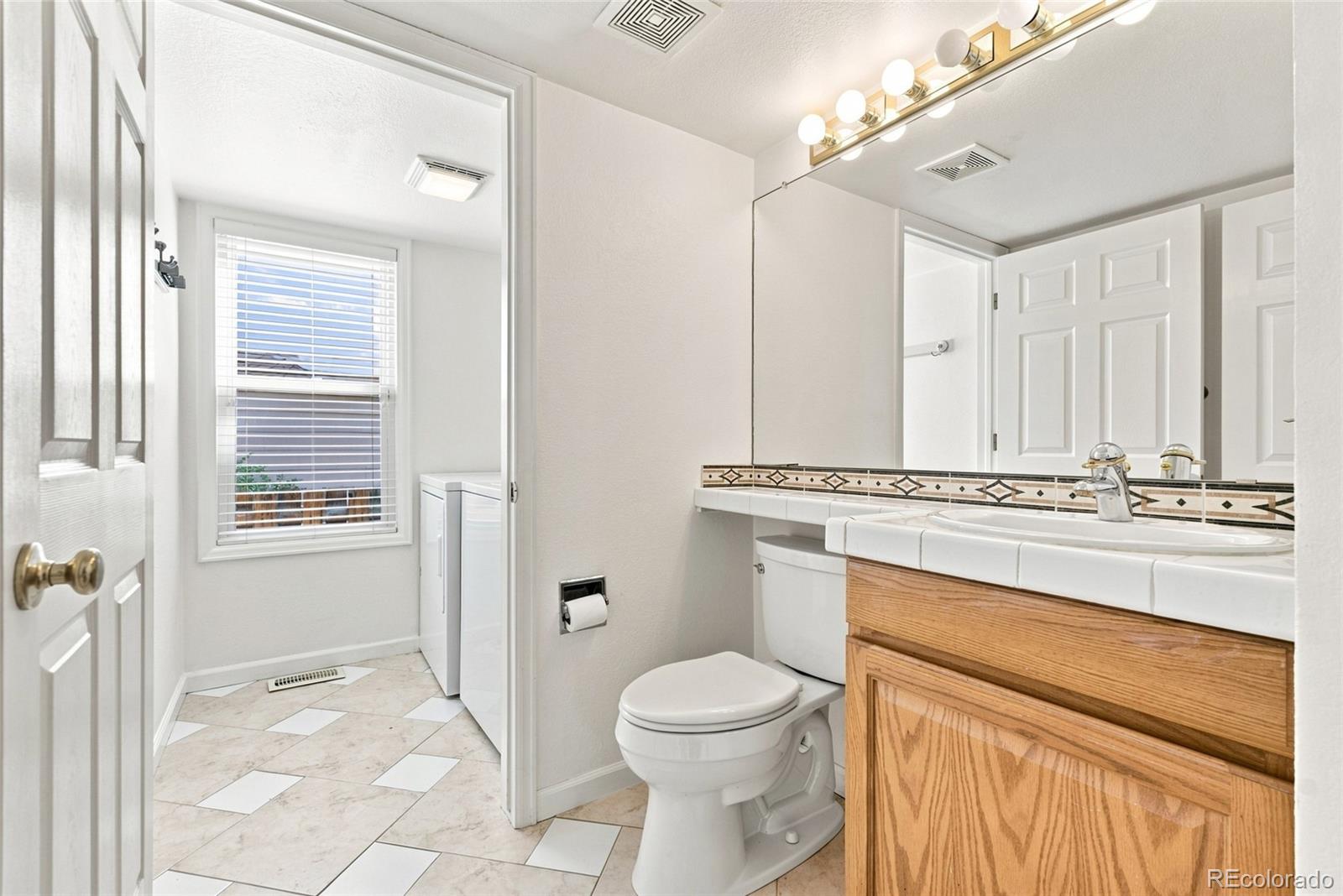 MLS Image #17 for 1849 s ulster street,denver, Colorado