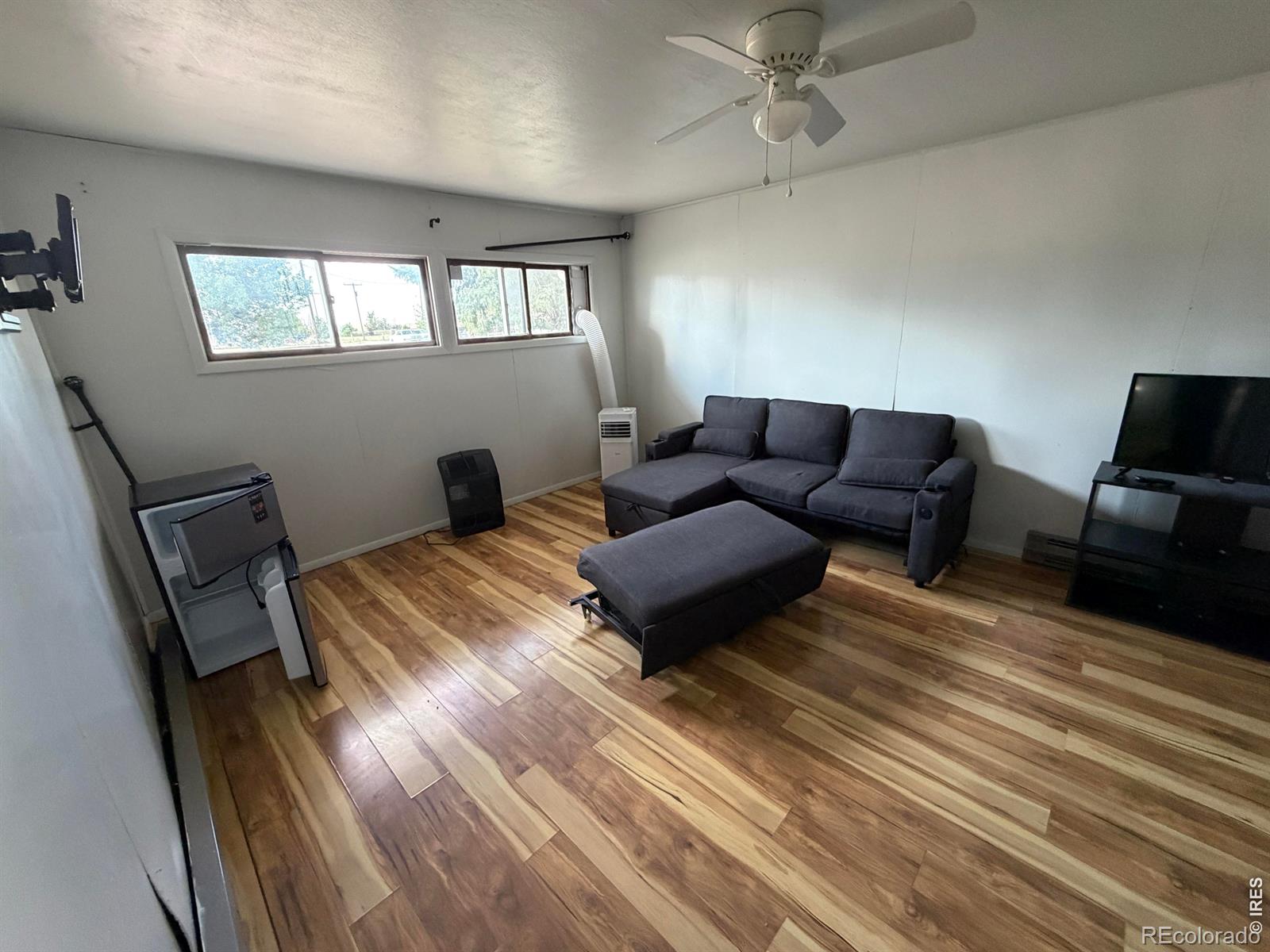 MLS Image #16 for 1330  1st avenue,vona, Colorado