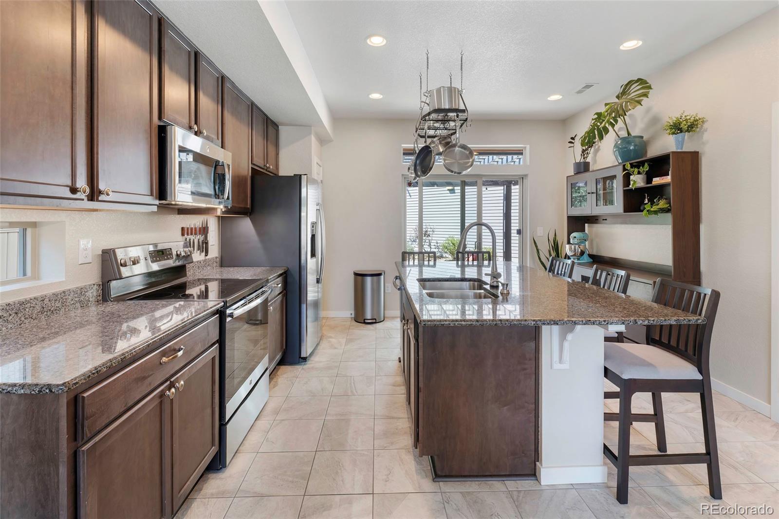 MLS Image #10 for 20016 e 48th place,denver, Colorado