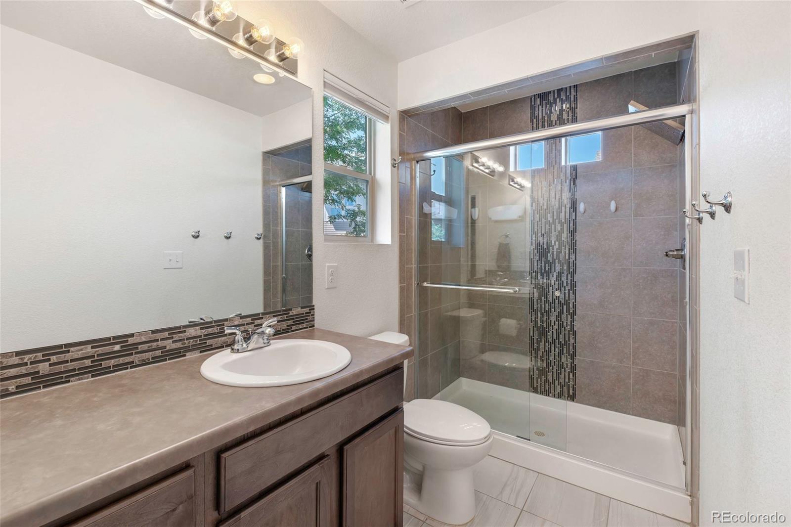 MLS Image #22 for 20016 e 48th place,denver, Colorado