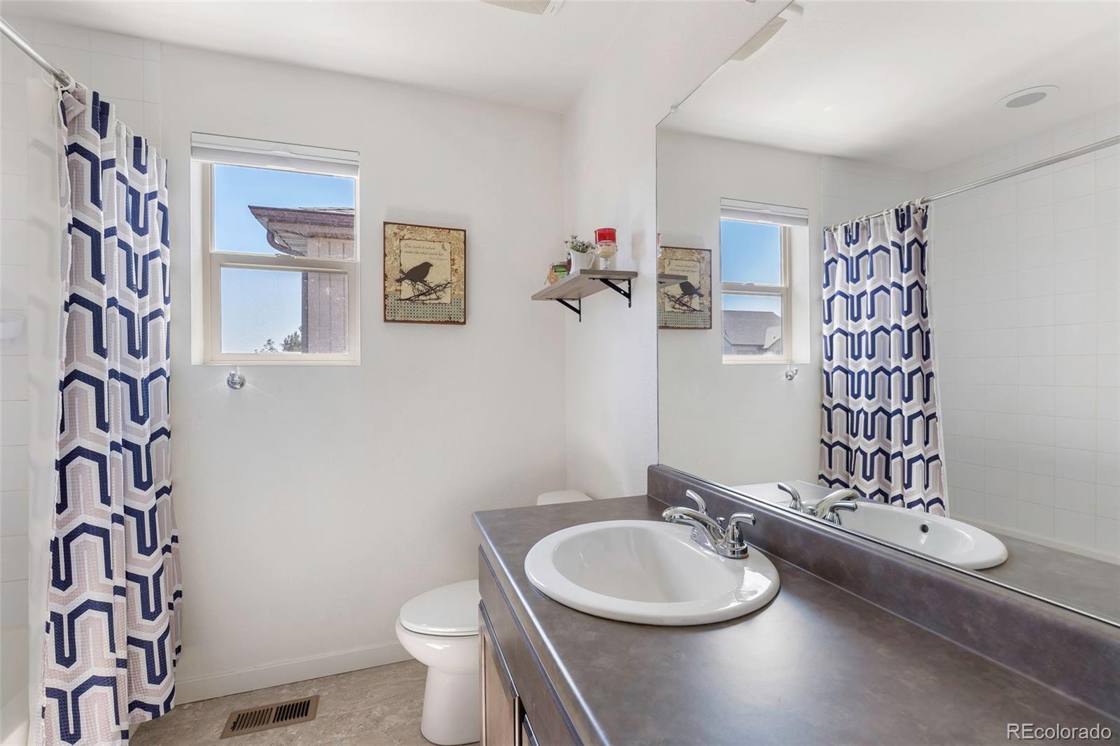 MLS Image #26 for 20016 e 48th place,denver, Colorado