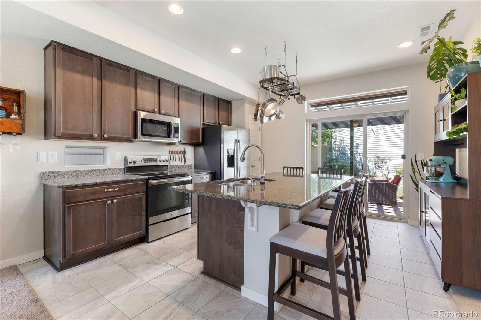 MLS Image #9 for 20016 e 48th place,denver, Colorado