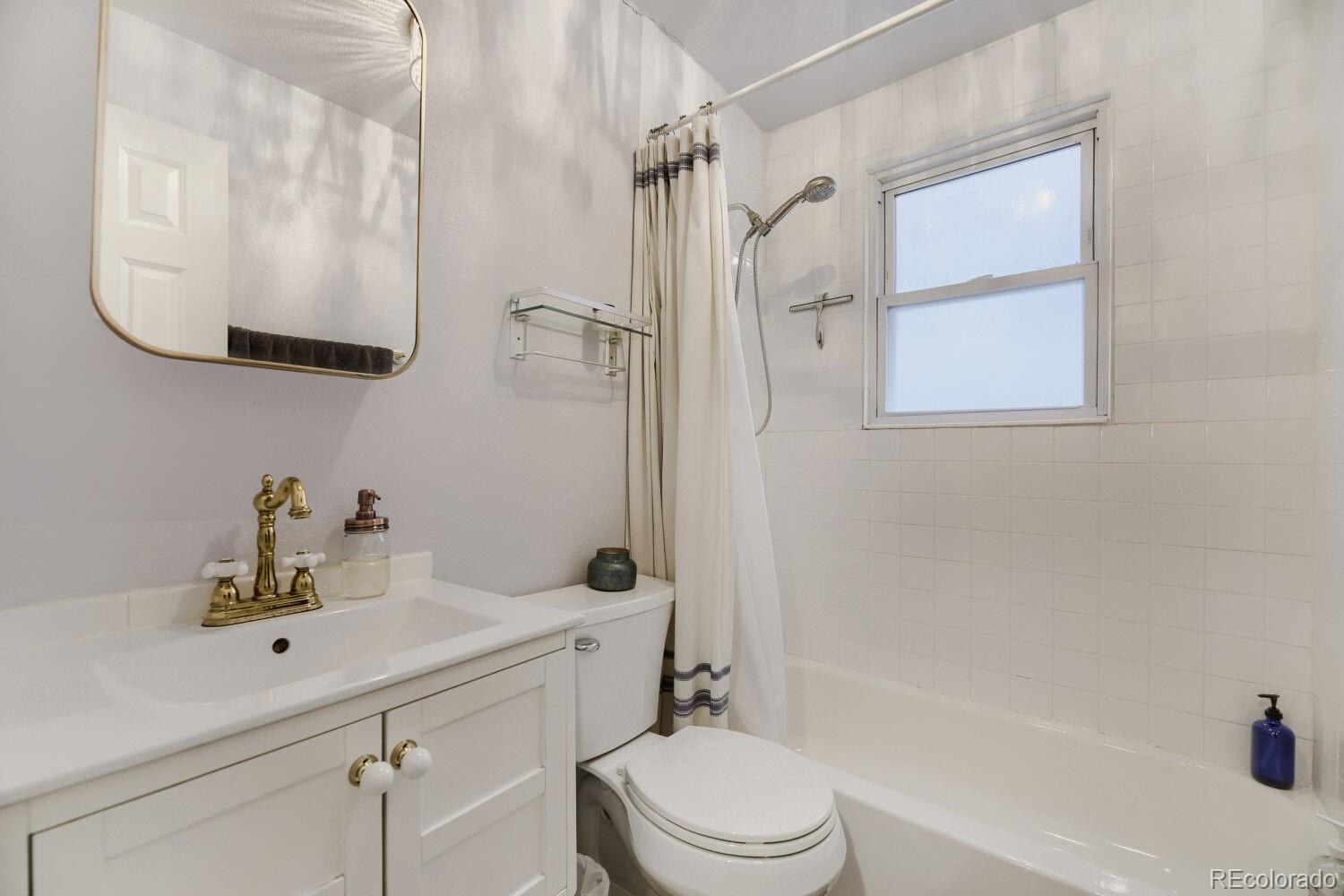 MLS Image #12 for 1247 n stuart street,denver, Colorado