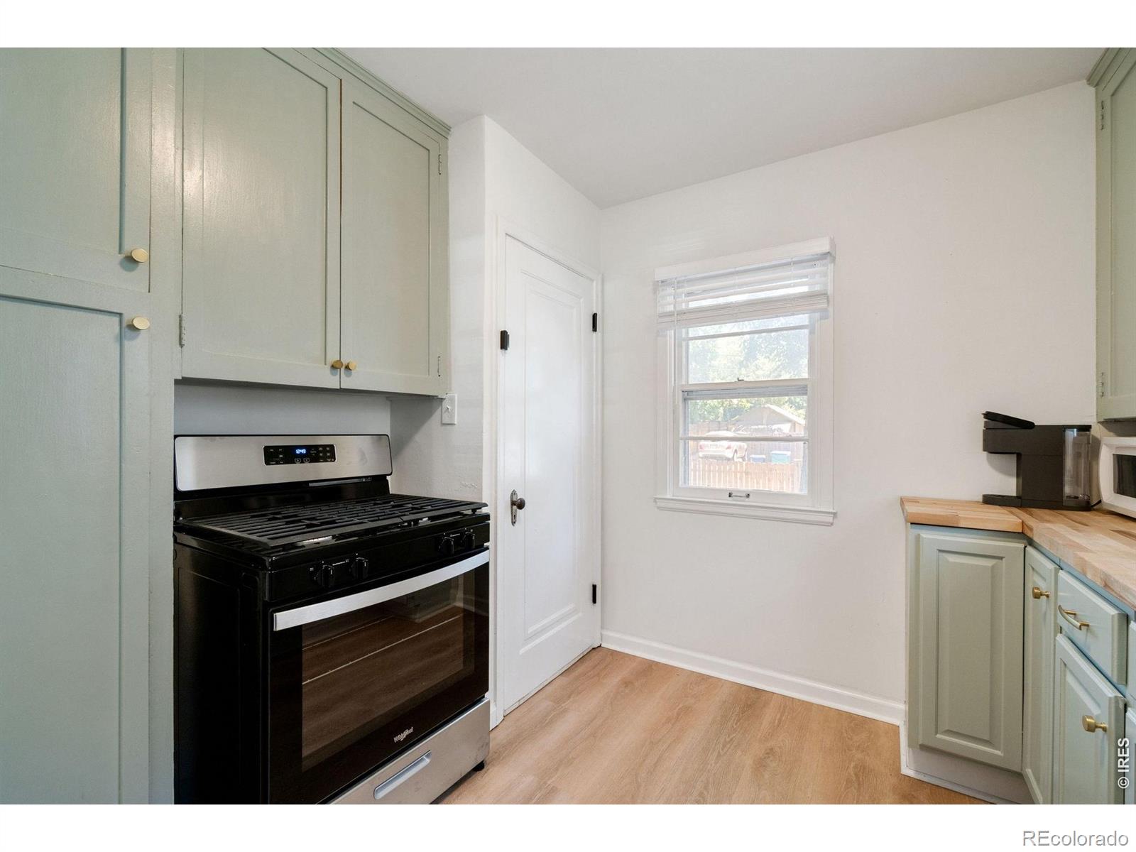 MLS Image #10 for 505  locust street,fort collins, Colorado