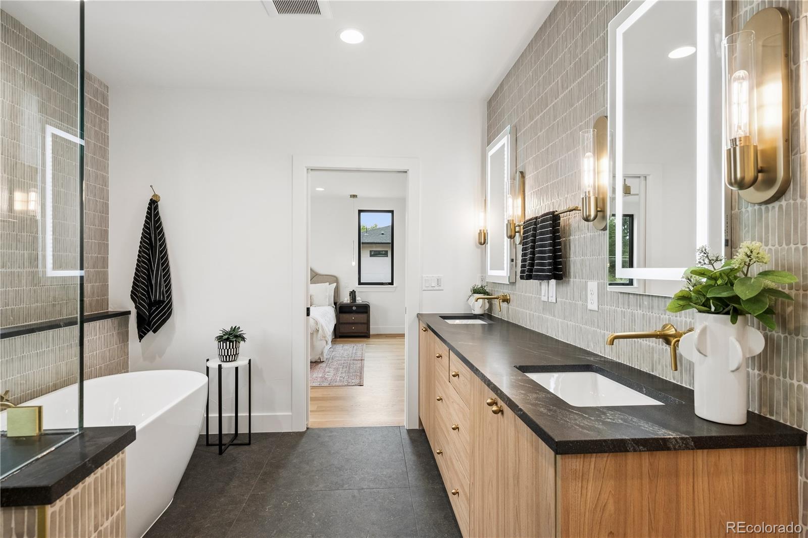 MLS Image #26 for 1680 s madison street,denver, Colorado