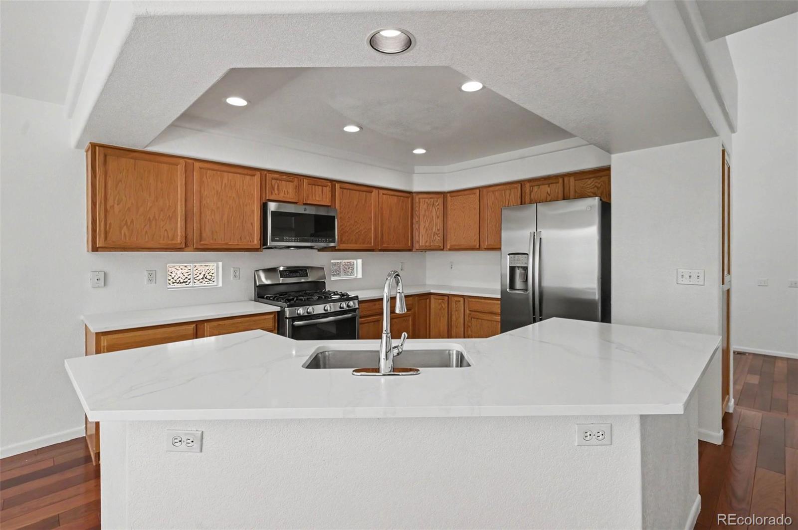 MLS Image #7 for 20228  andrews place,denver, Colorado