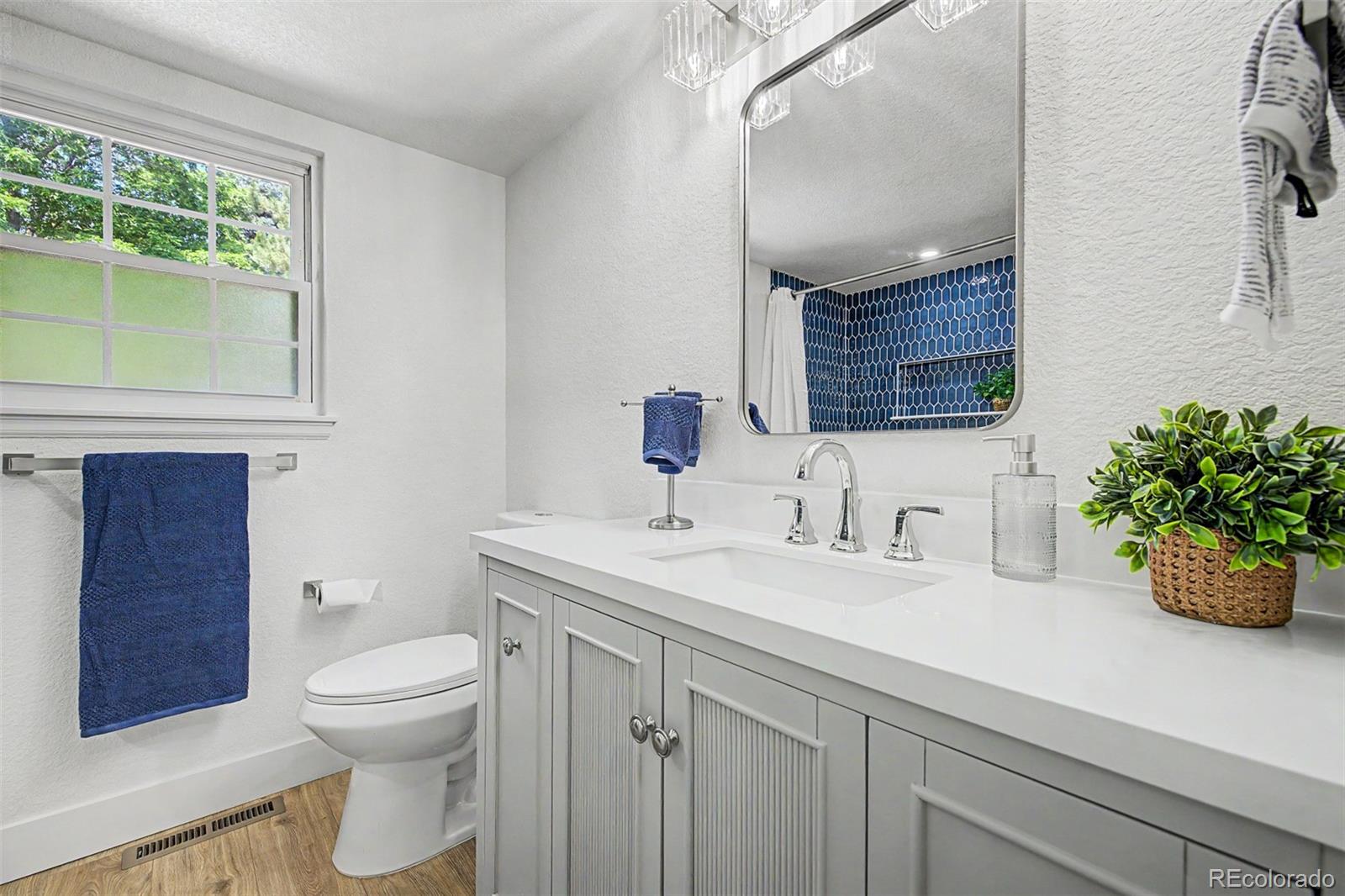 MLS Image #16 for 6423 e long circle,englewood, Colorado