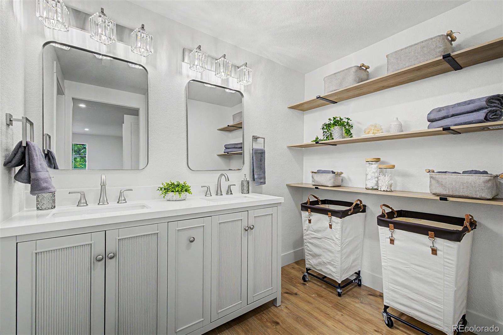 MLS Image #19 for 6423 e long circle,englewood, Colorado