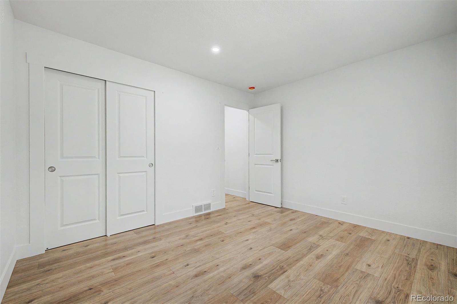 MLS Image #22 for 6423 e long circle,englewood, Colorado