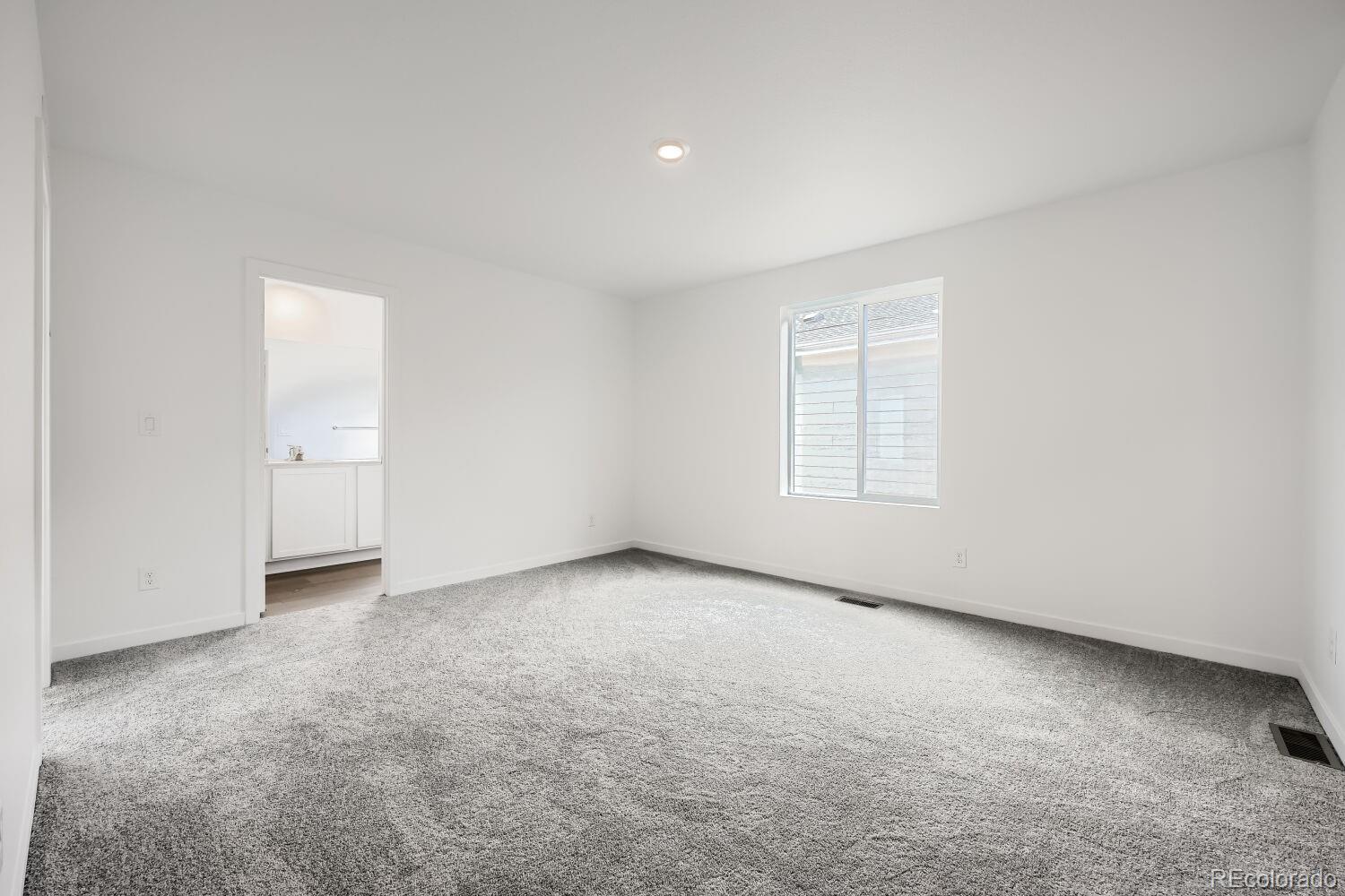 MLS Image #8 for 8762  blue feather loop,colorado springs, Colorado