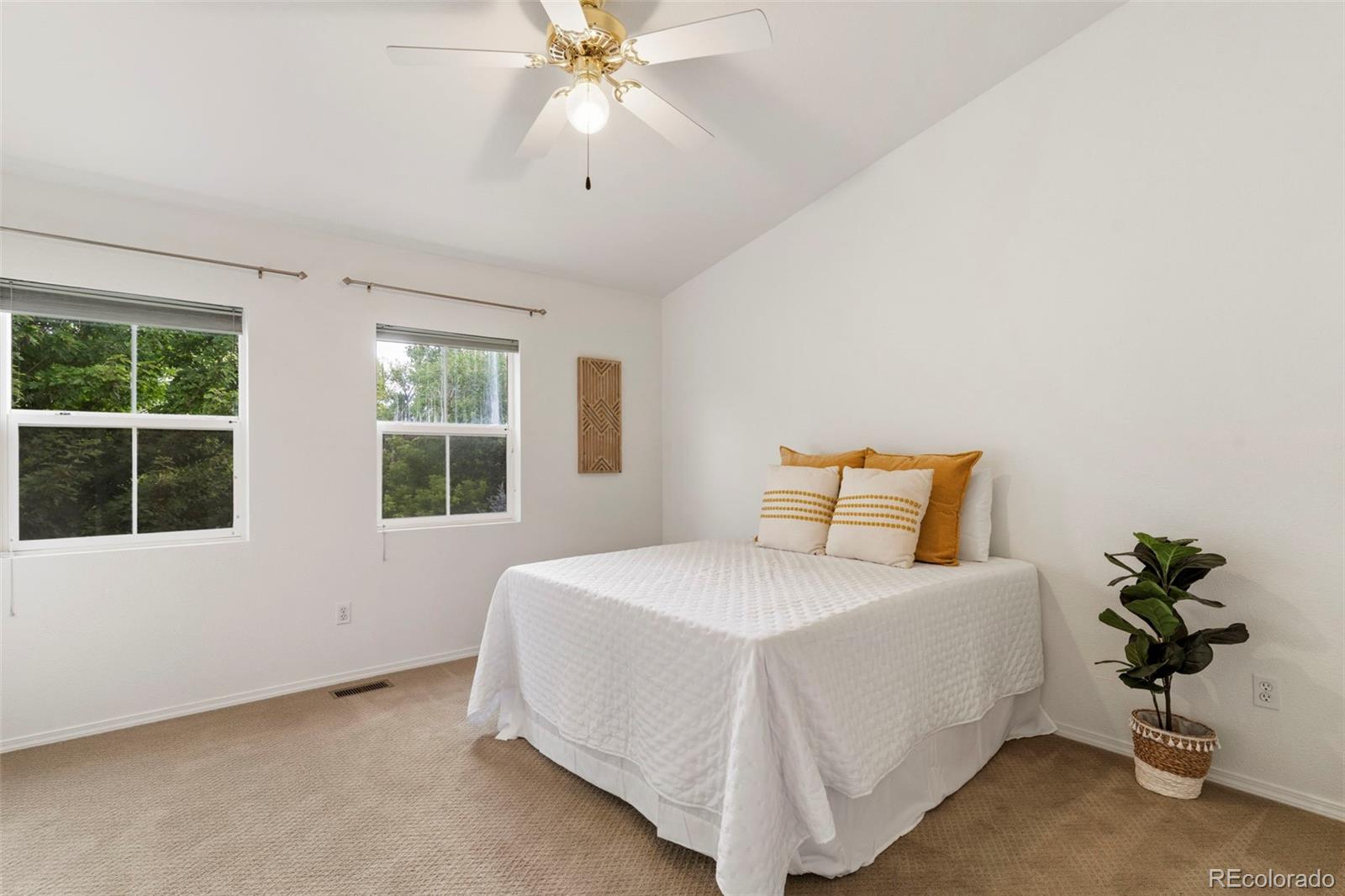 MLS Image #15 for 1508  courtyard heights,colorado springs, Colorado