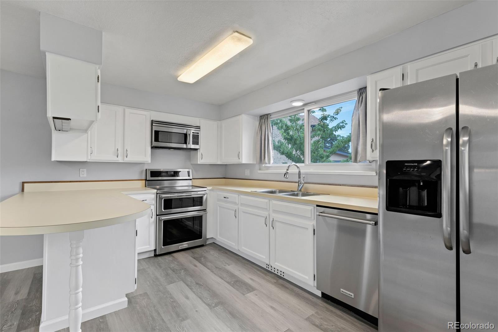 MLS Image #8 for 8348 w 77th way,arvada, Colorado