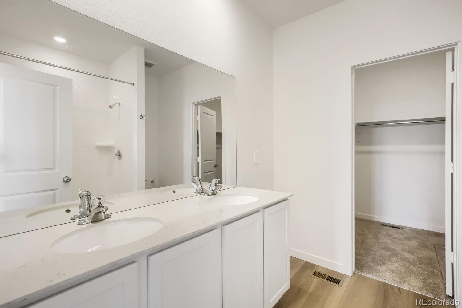 MLS Image #11 for 172  kobe lane,johnstown, Colorado