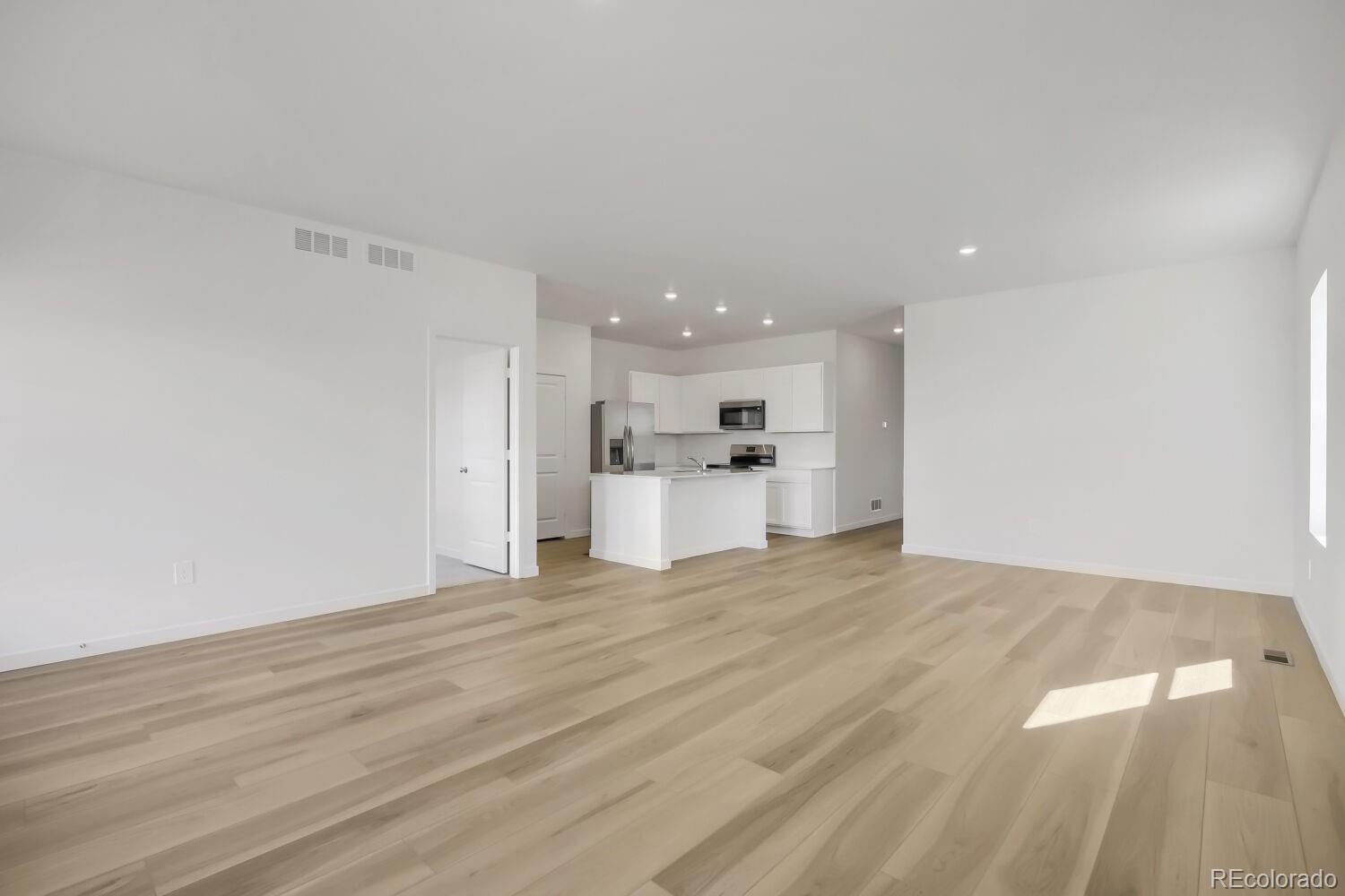 MLS Image #6 for 172  kobe lane,johnstown, Colorado