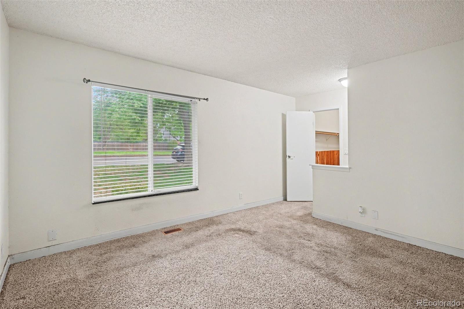 MLS Image #7 for 3772 s mission parkway,aurora, Colorado