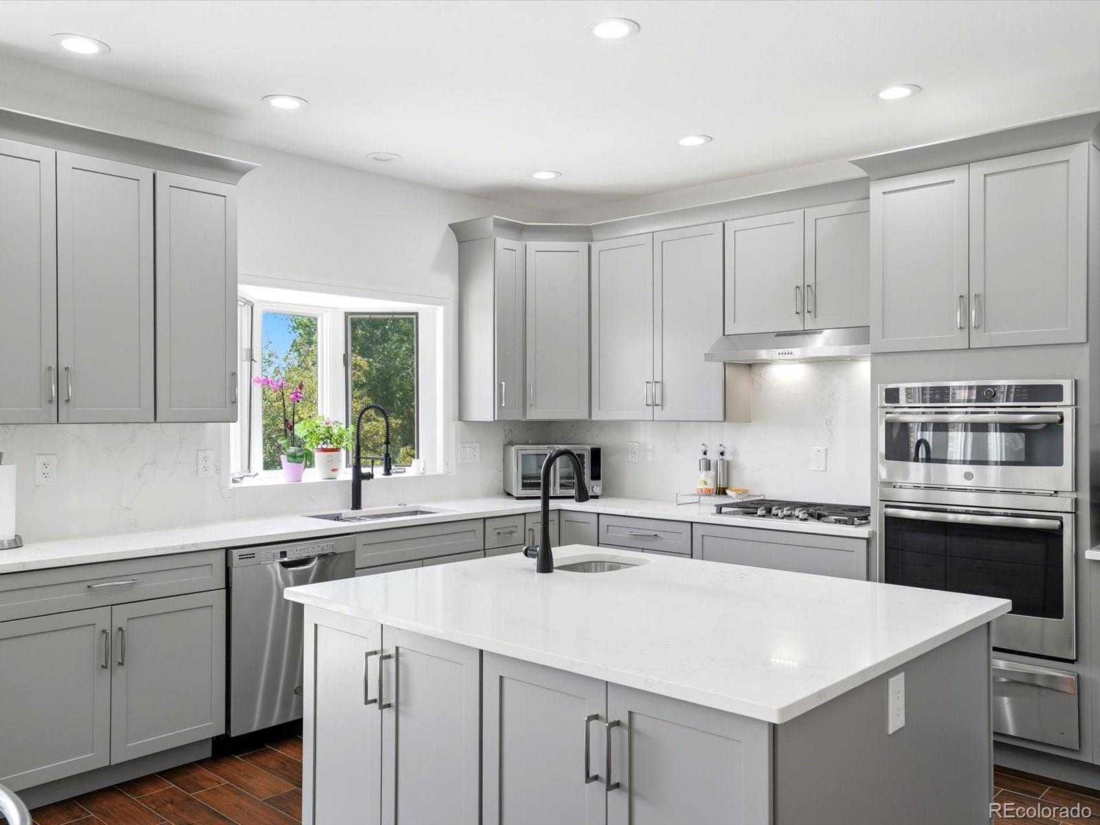MLS Image #5 for 10954  allison court,broomfield, Colorado