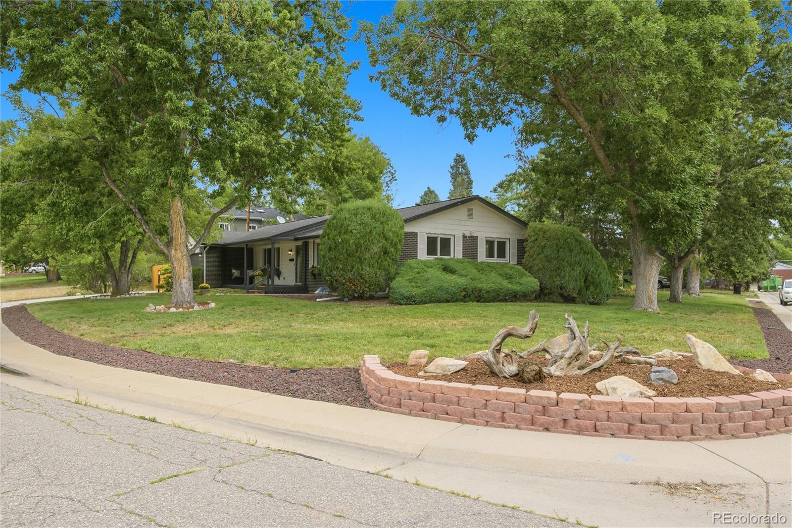 MLS Image #4 for 6902  oak way,arvada, Colorado