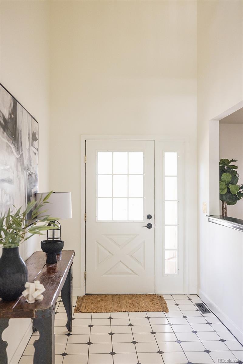 MLS Image #7 for 8595 e union avenue,denver, Colorado