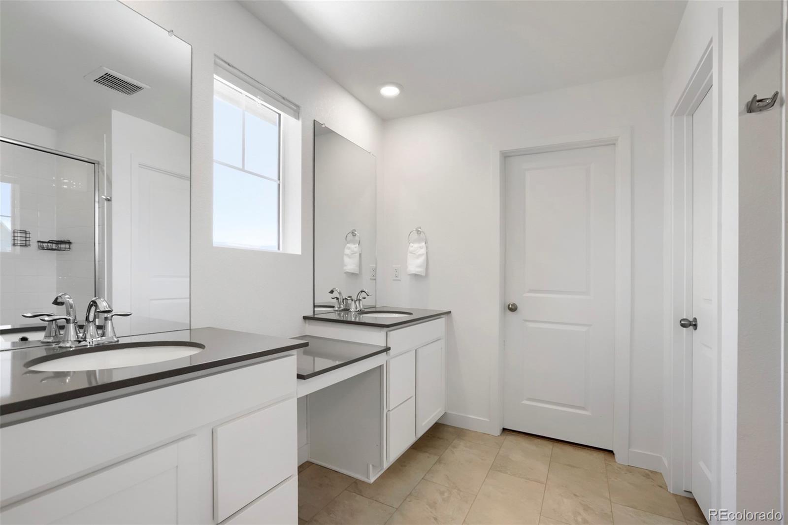 MLS Image #8 for 5581  tamarack avenue,longmont, Colorado