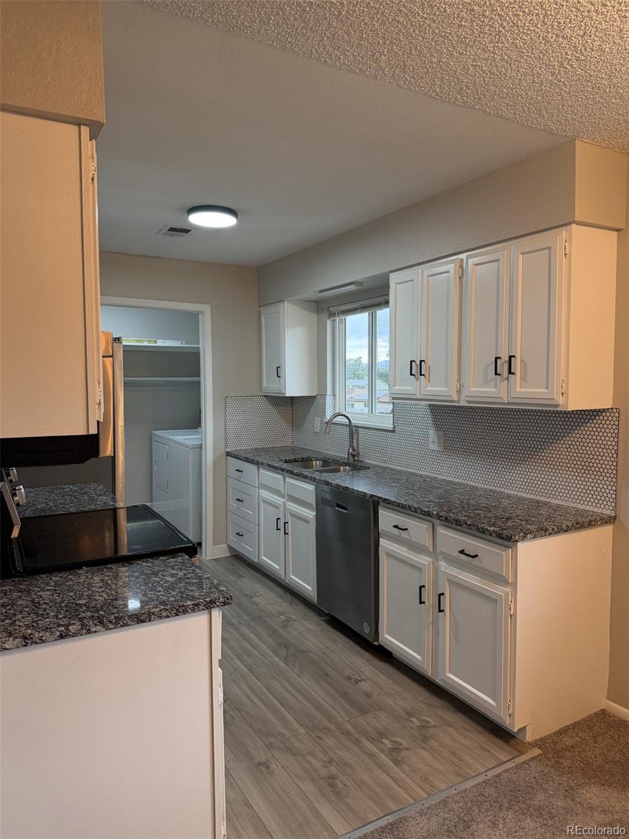 MLS Image #3 for 9778  appletree place,denver, Colorado